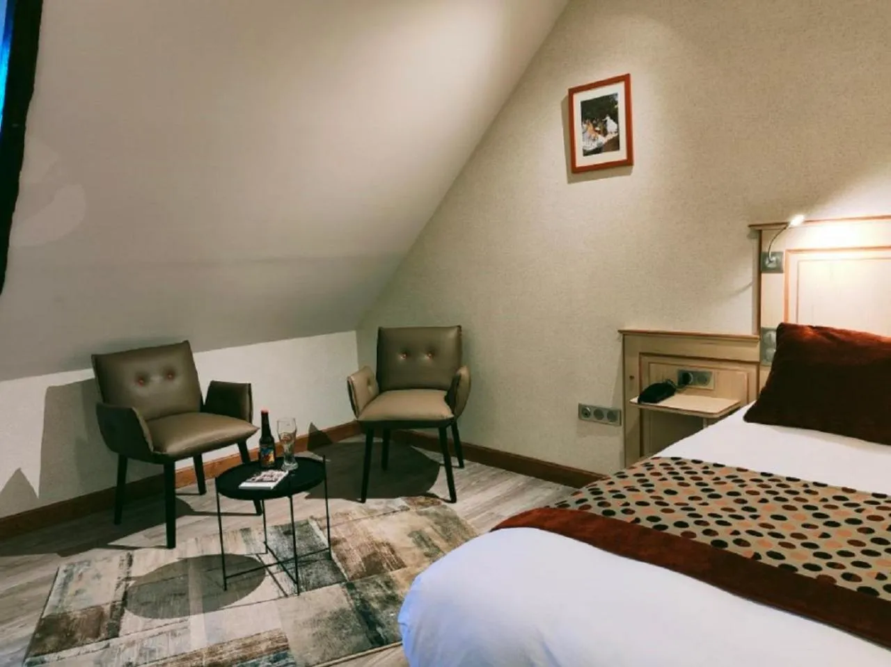 Shower, Bed in La Chaumière