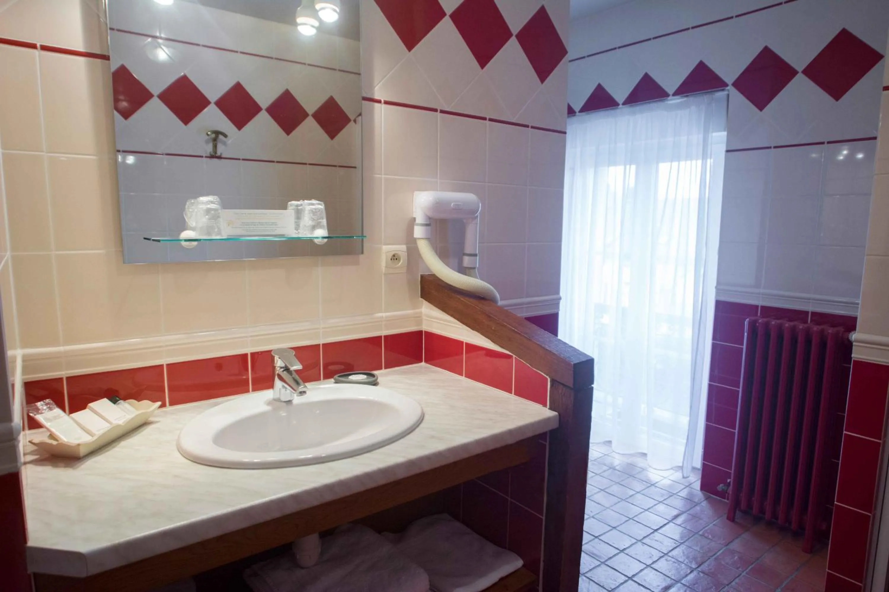 Bathroom in La Chaumière