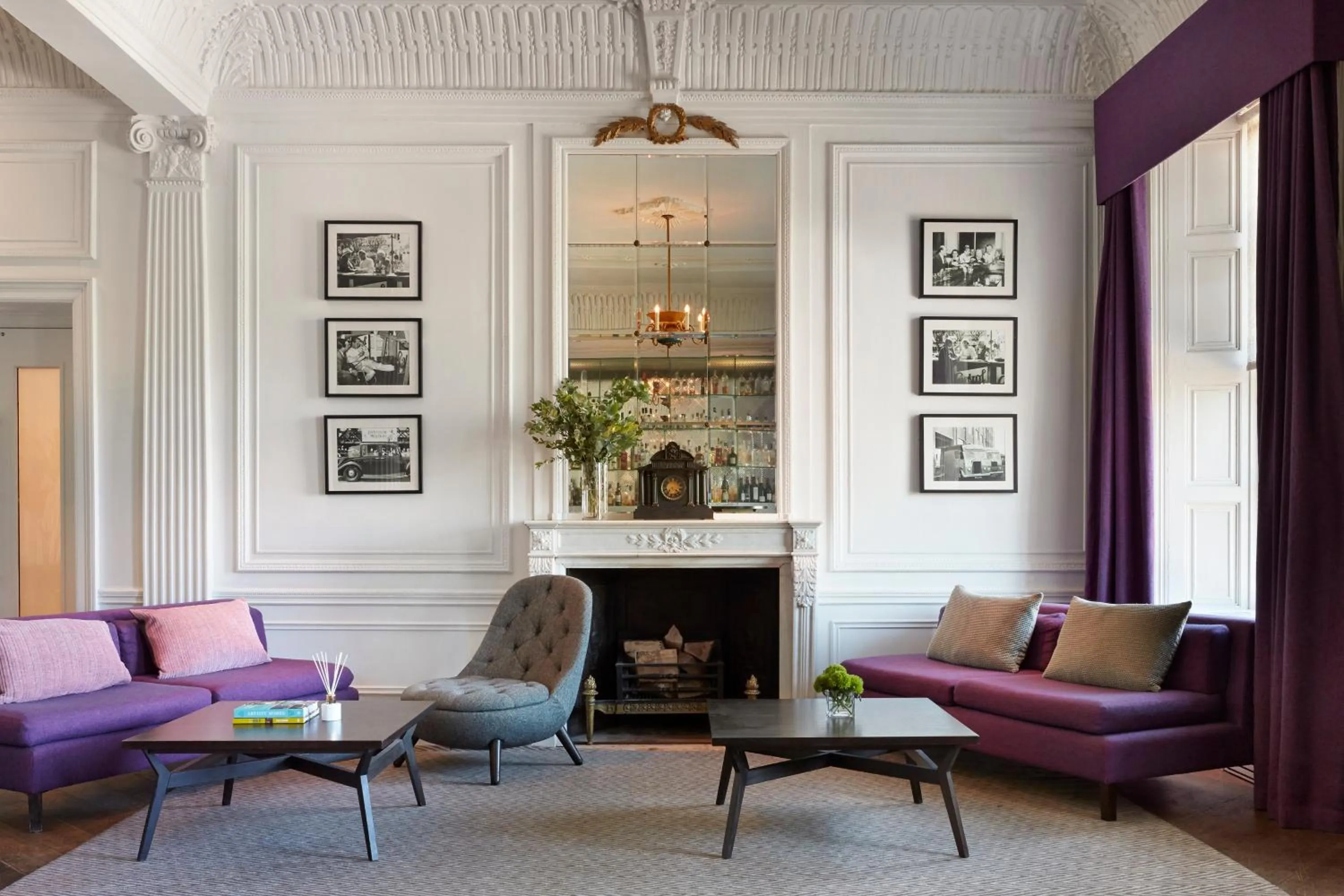 Lounge or bar in Kimpton Blythswood Square Hotel & Spa by IHG