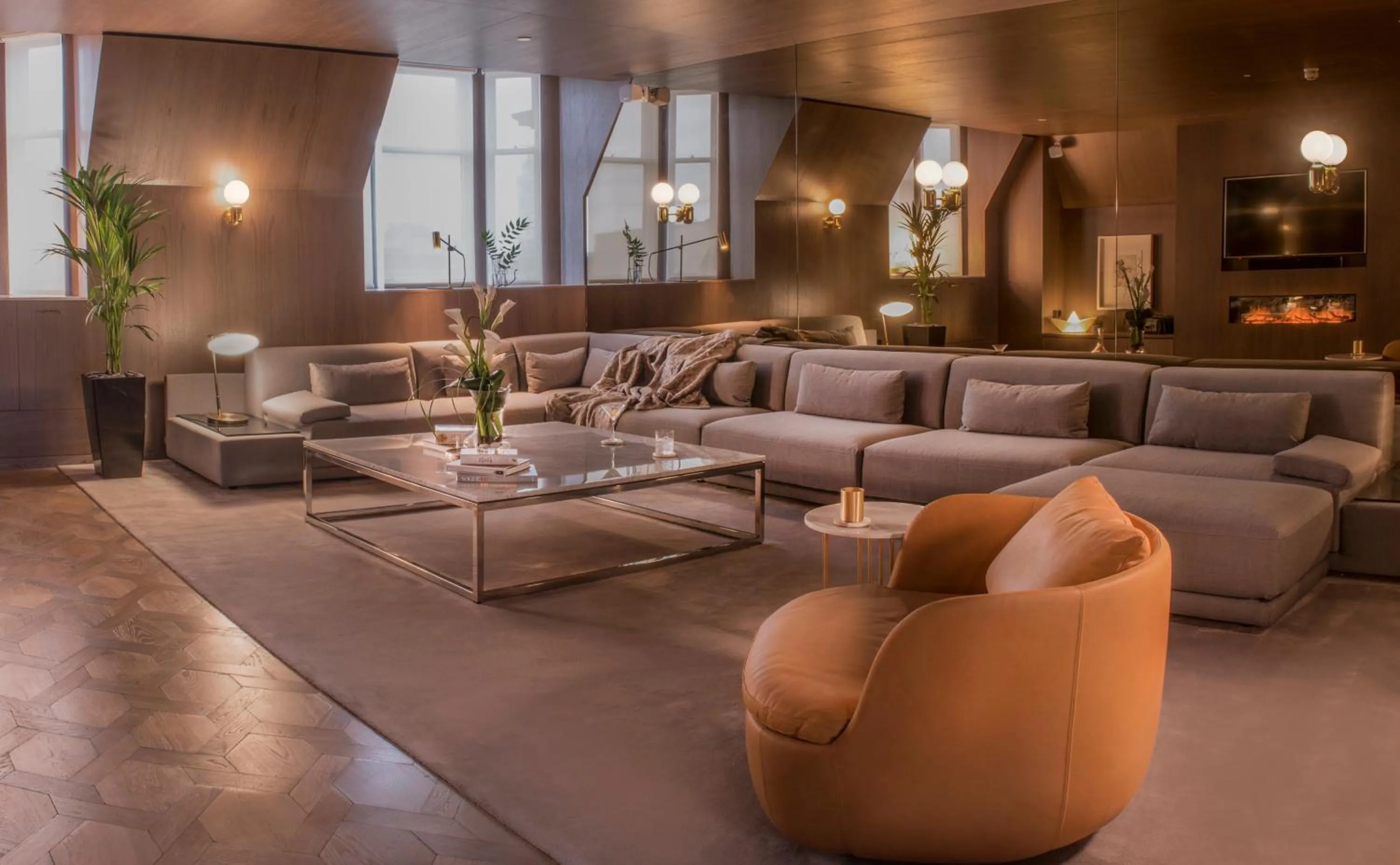 Photo of the whole room in Kimpton Blythswood Square Hotel & Spa by IHG