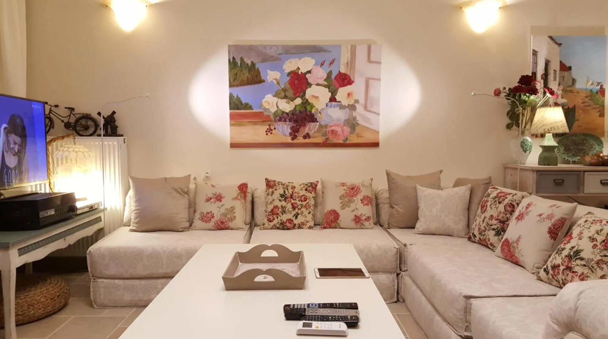 TV and multimedia in Villa Pari Manda