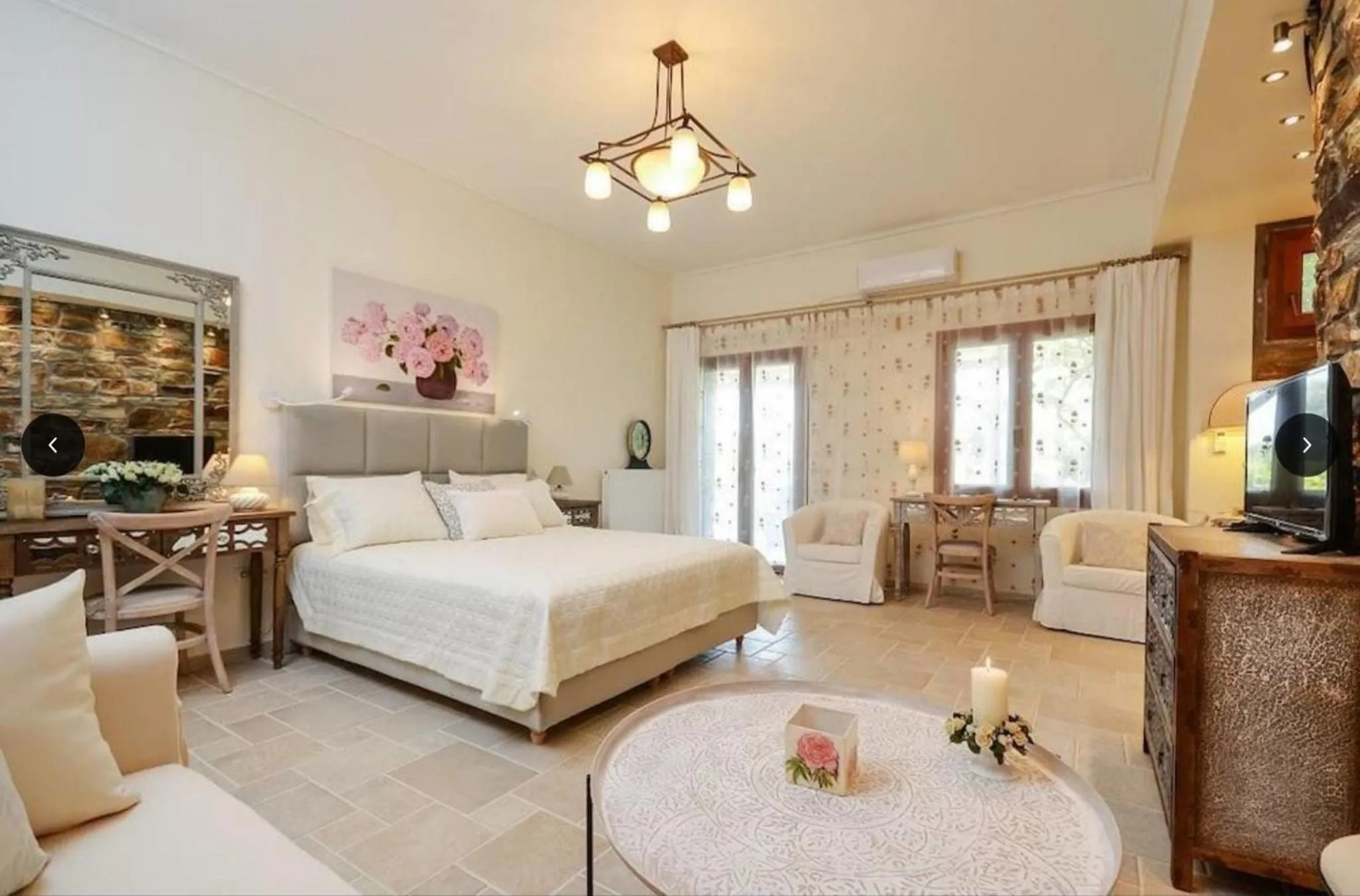 TV and multimedia, Bed in Villa Pari Manda