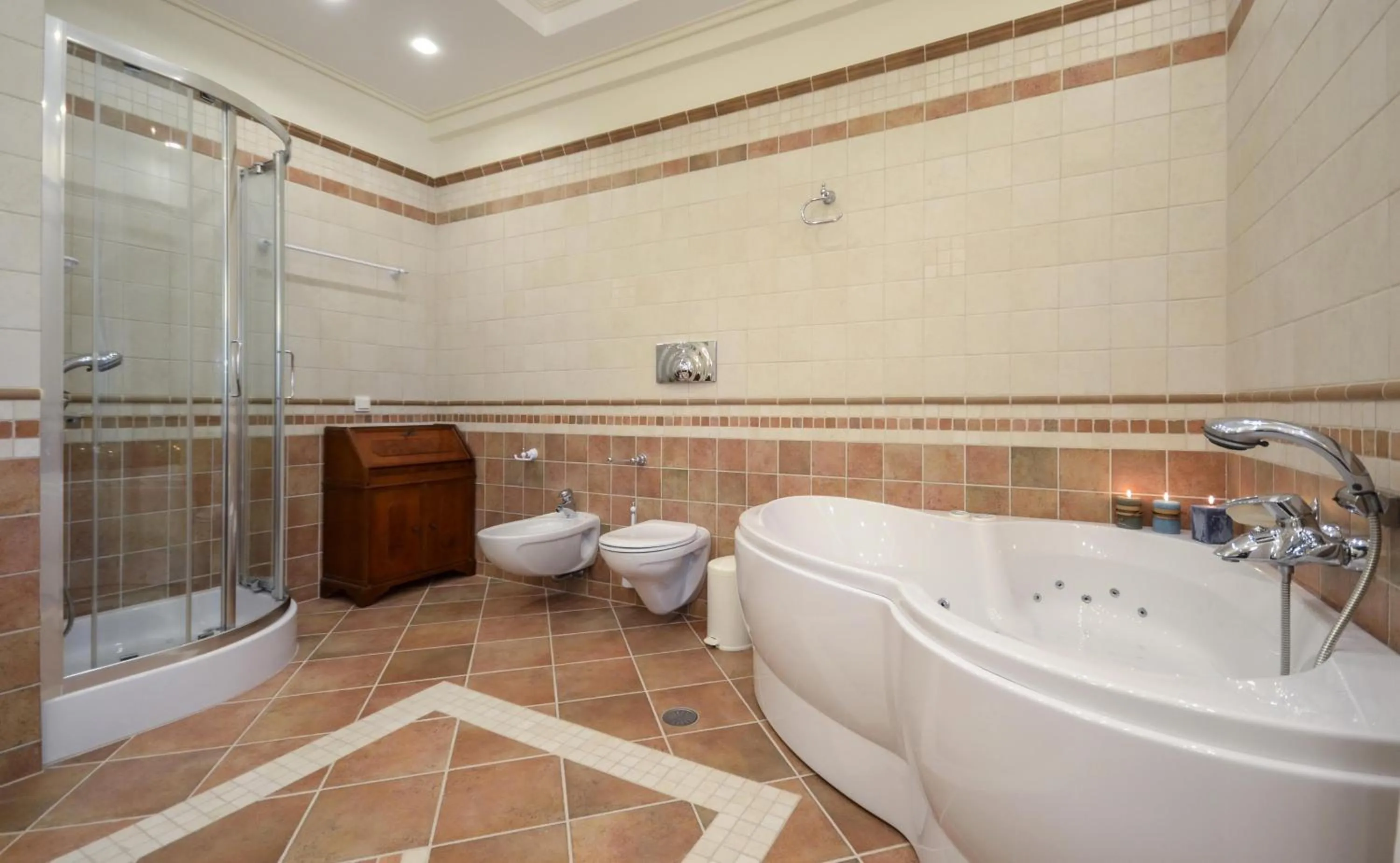 Shower in Villa Pari Manda