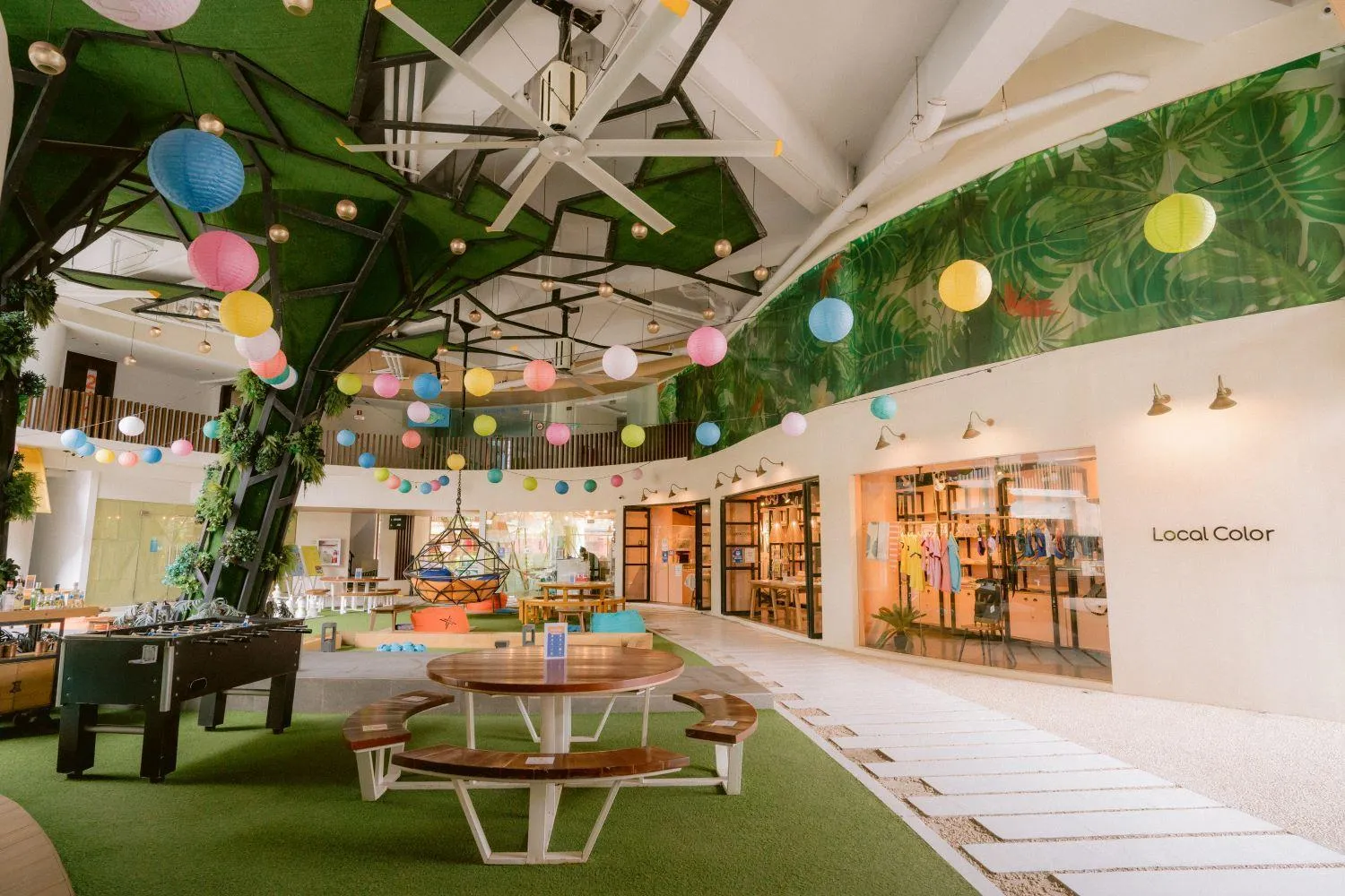 Property building in Hue Hotels and Resorts Boracay Managed by HII