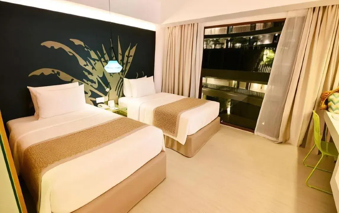 Deluxe Twin Room in Hue Hotels and Resorts Boracay Managed by HII Deluxe Twin Room in Hue Hotels and Resorts Boracay Managed by HII