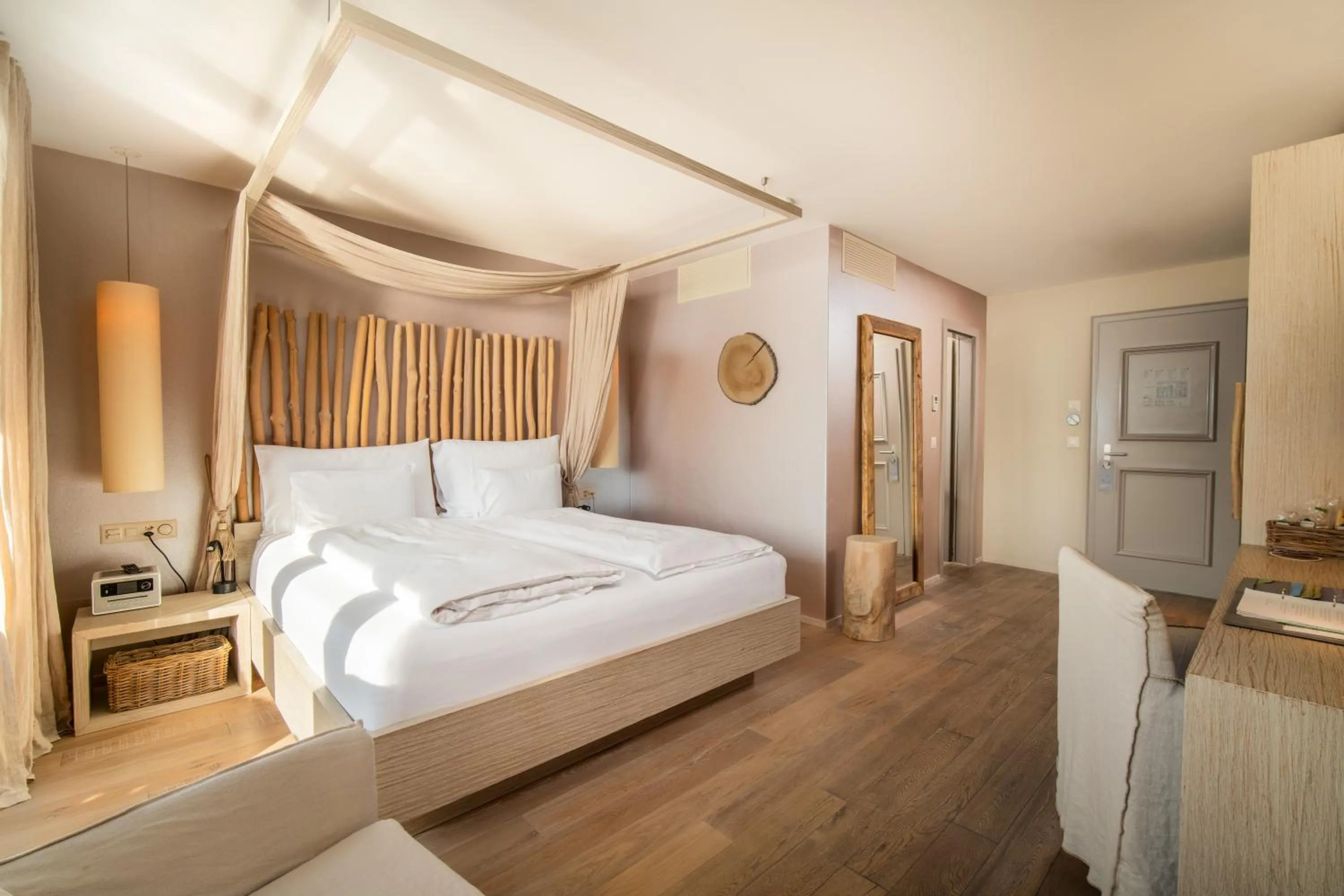 Bed in Seerose Resort & Spa