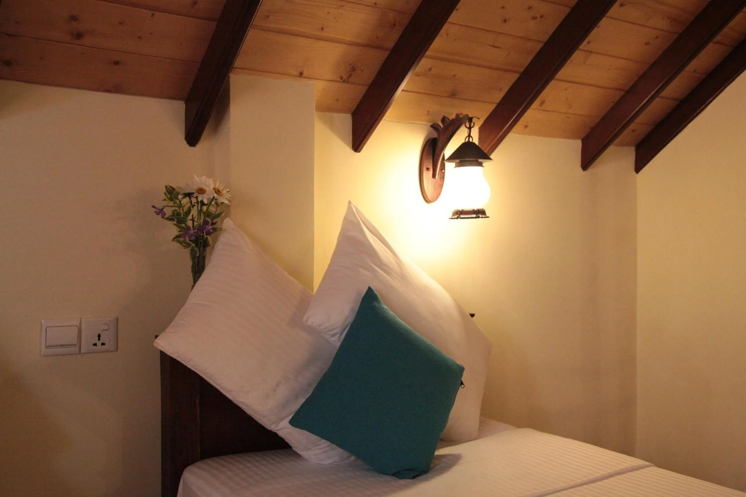 Decorative detail, Bed in Cottage San Francesco