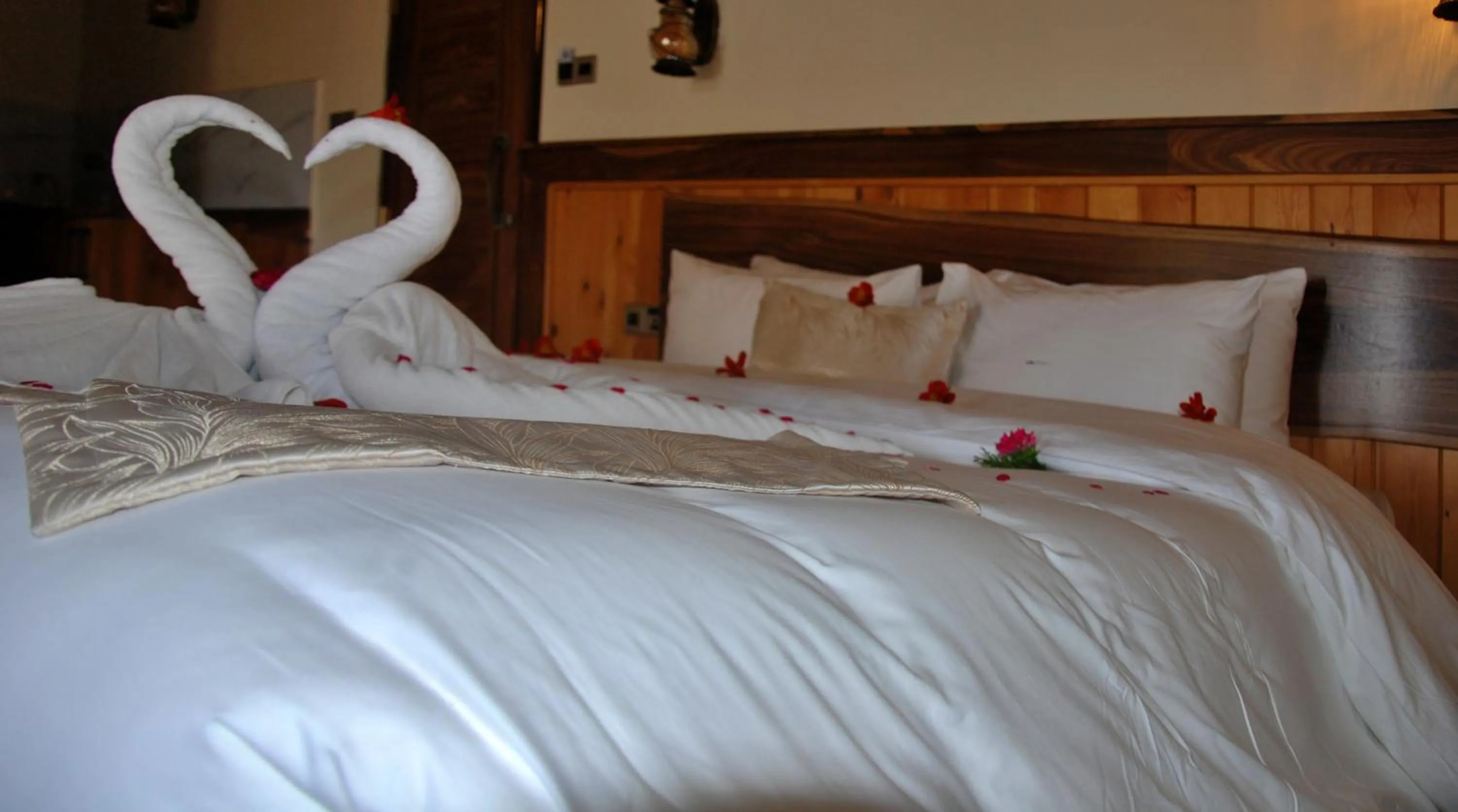 Decorative detail, Bed in Cottage San Francesco