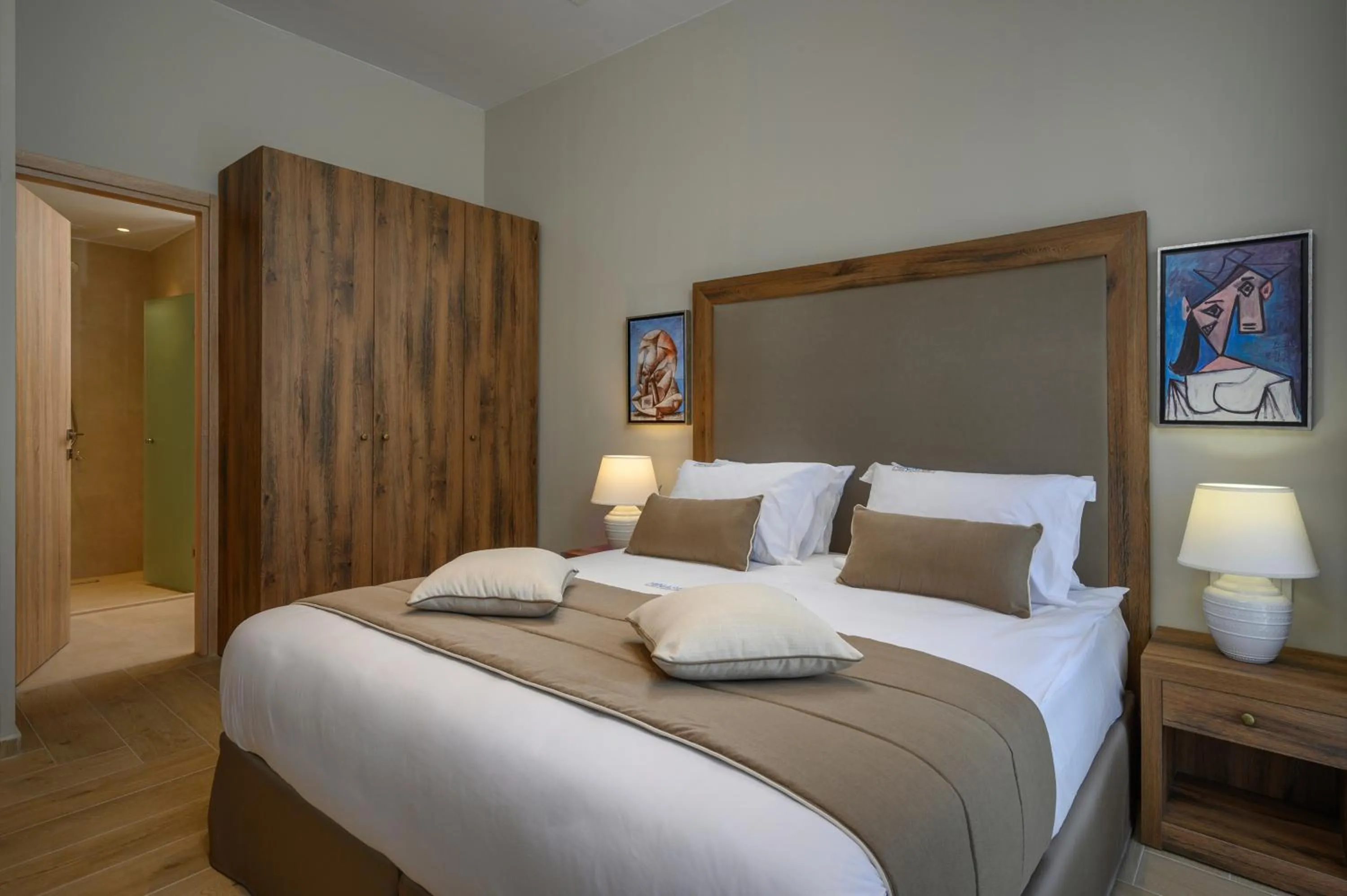 Bedroom, Bed in Minaret Suites and Apartments