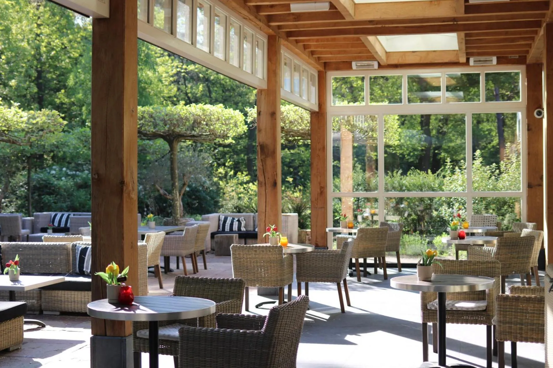 Patio in Van der Valk hotel Harderwijk