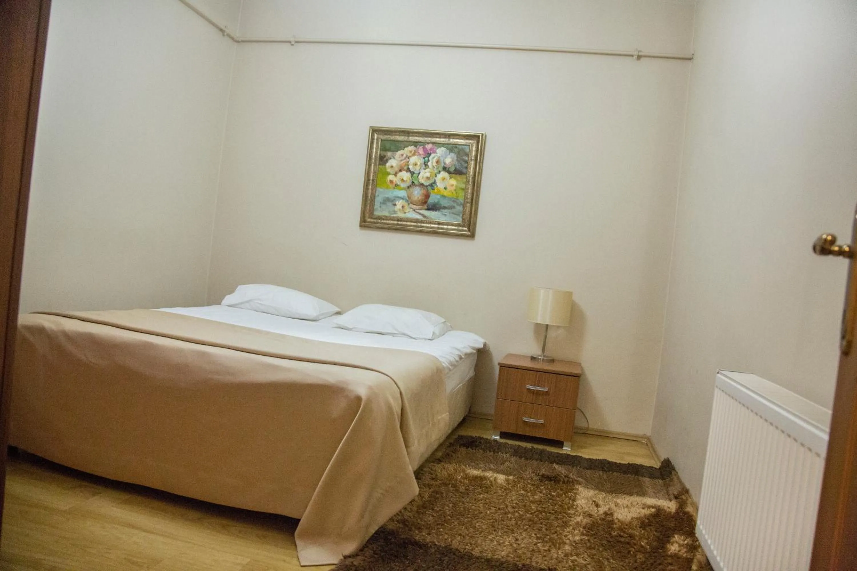 Bedroom, Bed in Airport Residence