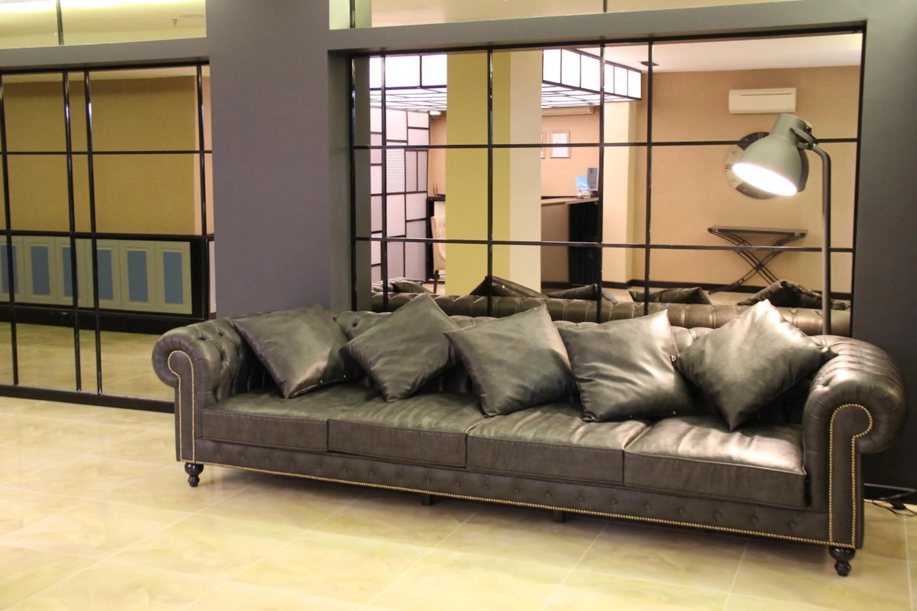 Lobby or reception in Airport Residence