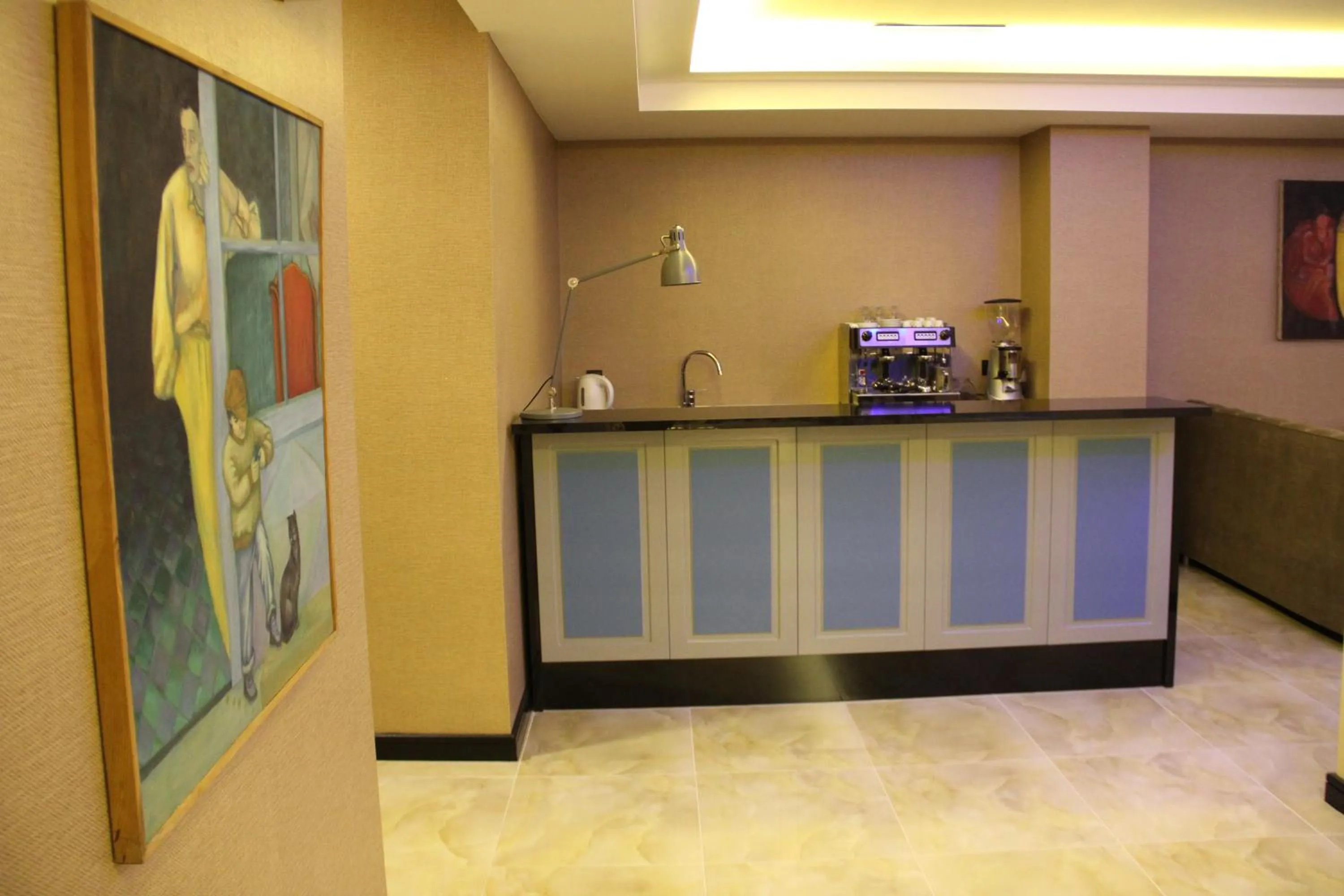 Lounge or bar in Airport Residence