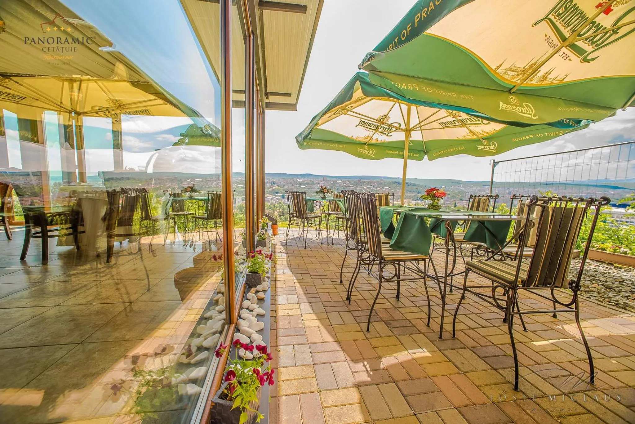 Patio in Panoramic Cetatuie