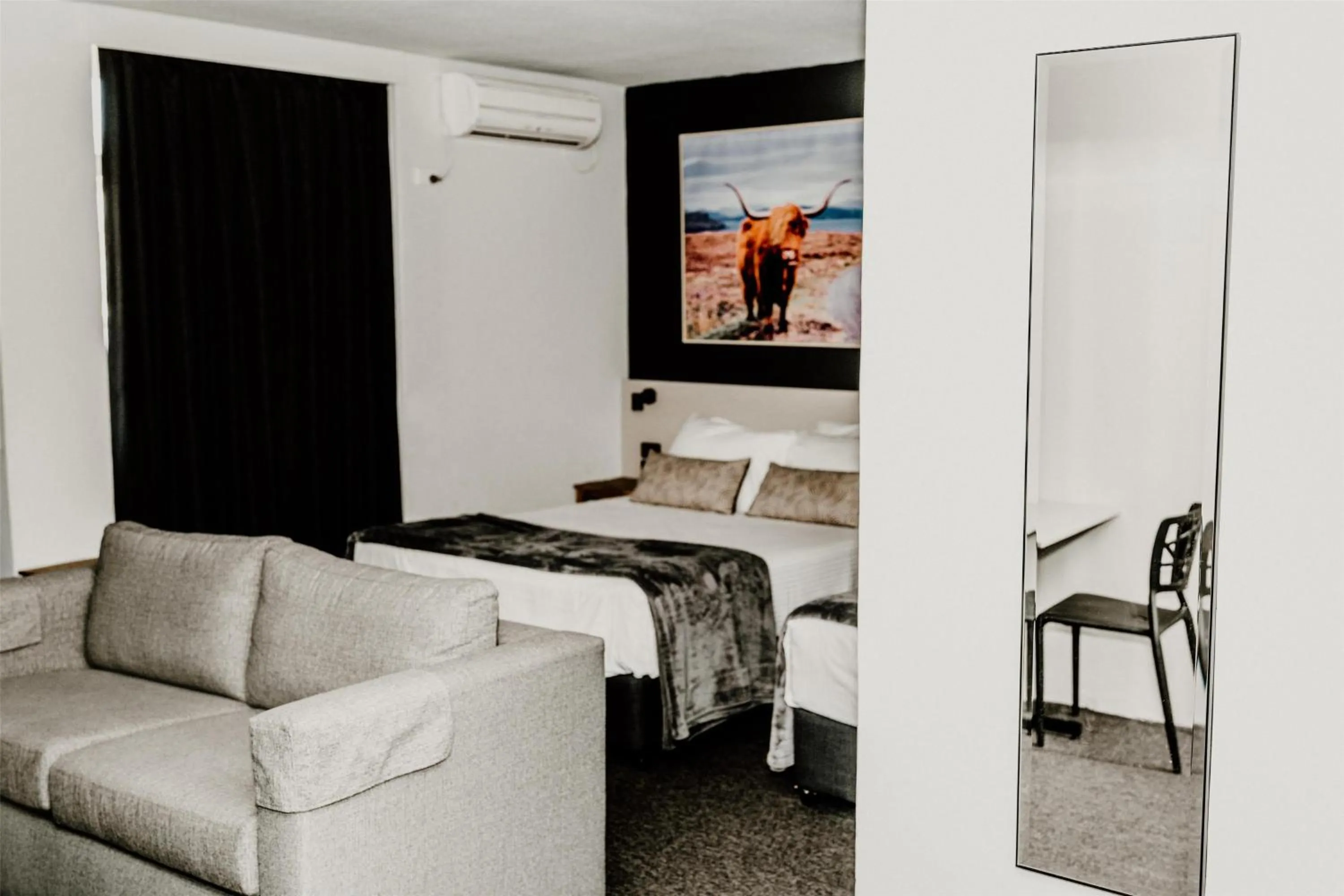 Bedroom, Bed in Nightcap at Barkly Hotel