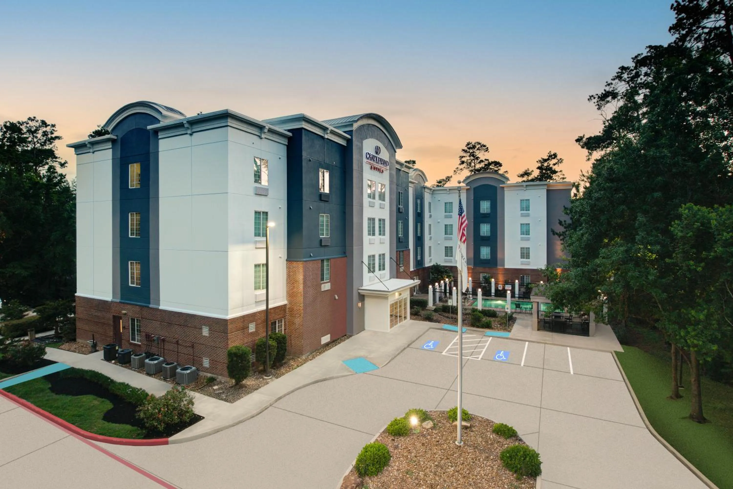 Property building in Candlewood Suites Houston The Woodlands by IHG