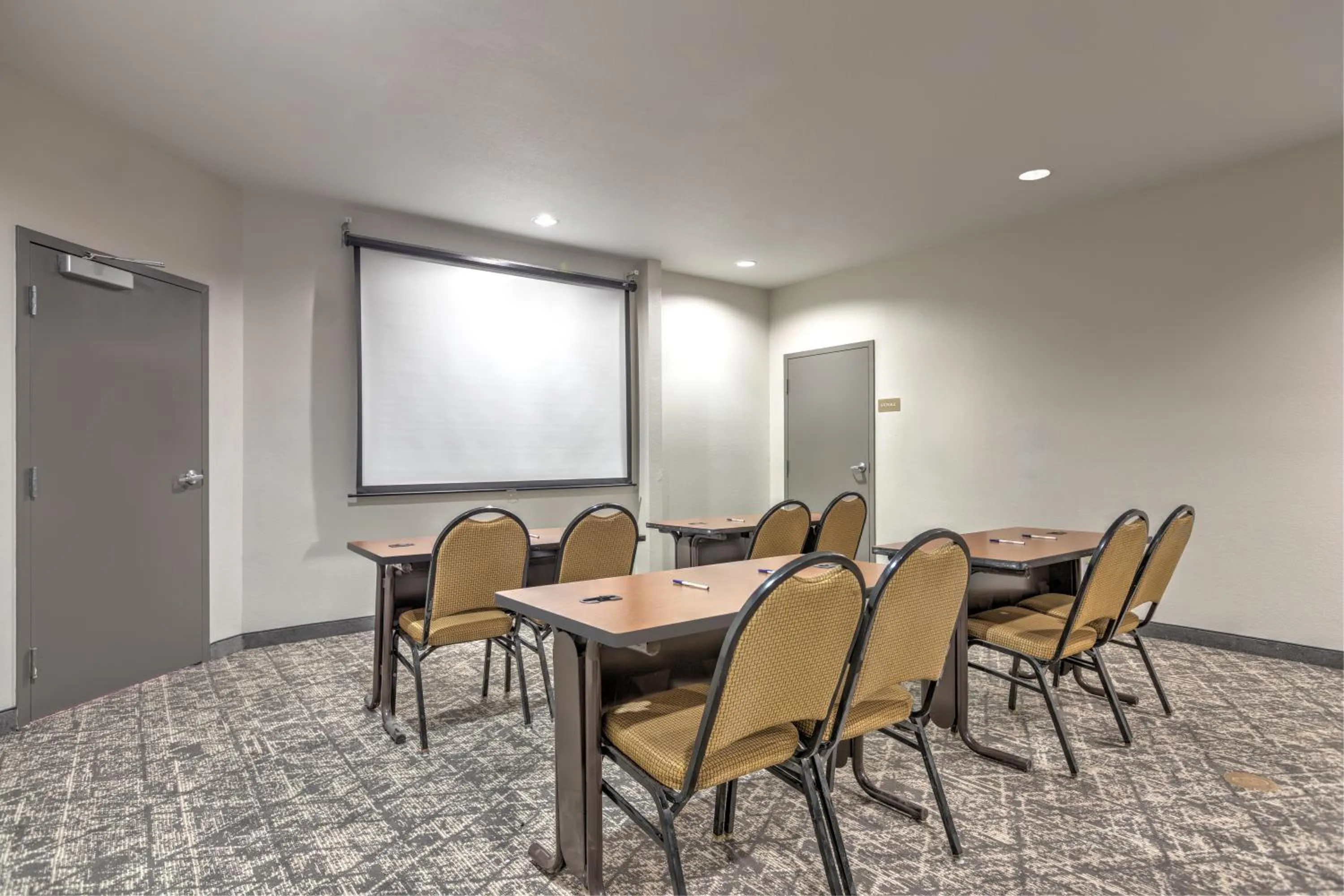 Meeting/conference room in Candlewood Suites Houston The Woodlands by IHG