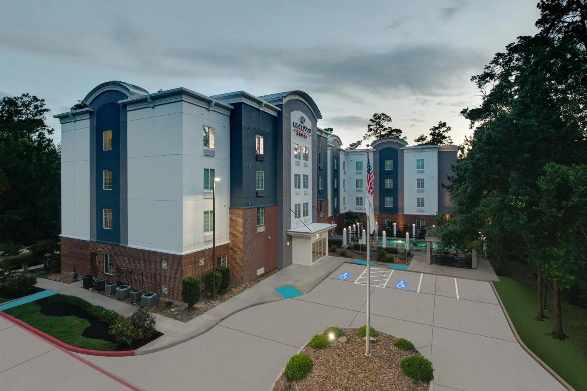 Property building in Candlewood Suites Houston The Woodlands by IHG
