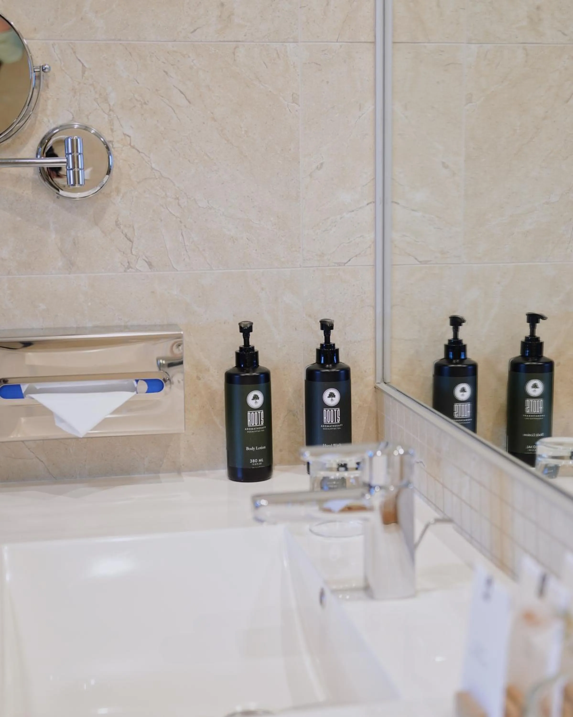 Bathroom in Ramada by Wyndham Oradea