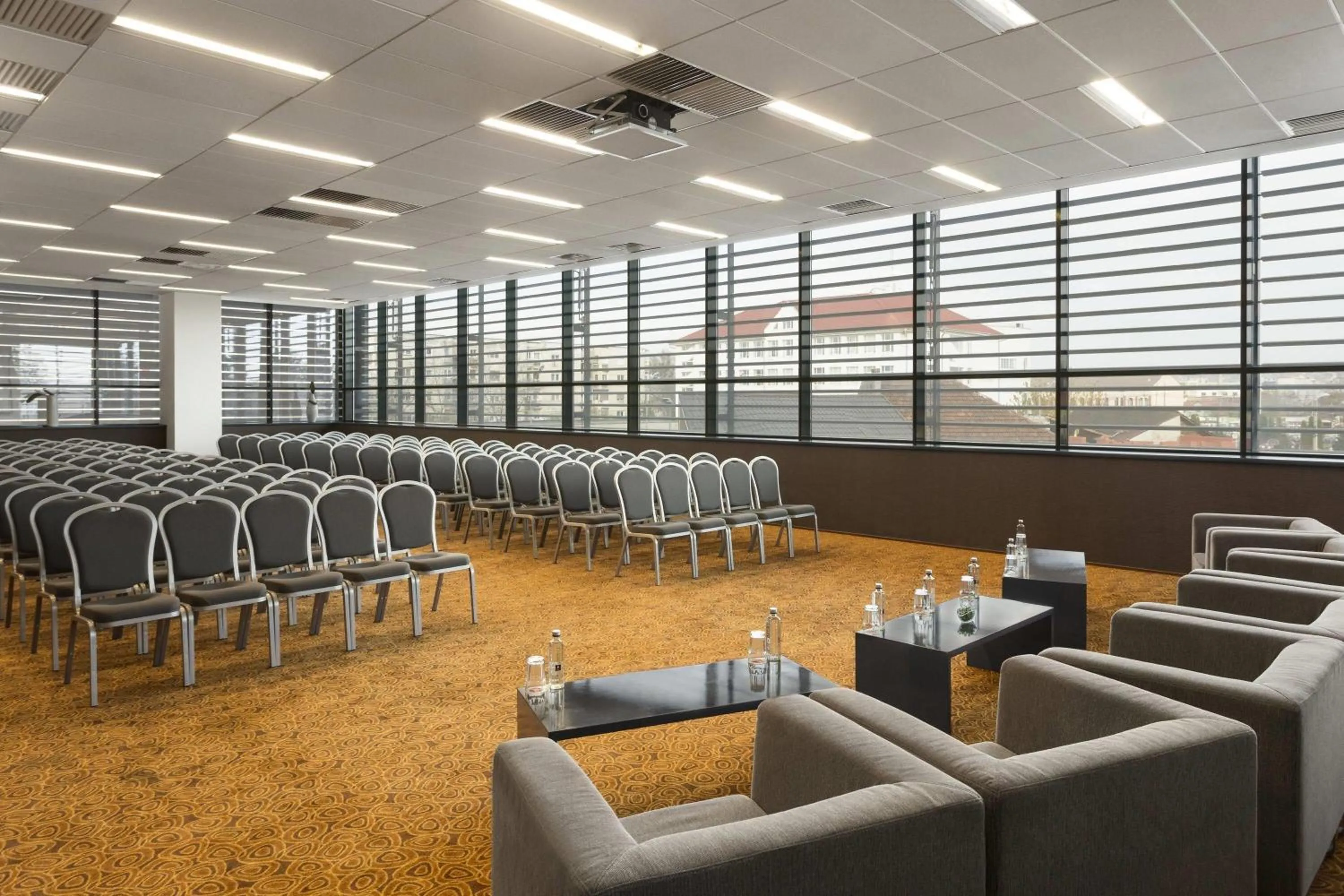 Meeting/conference room in Ramada by Wyndham Oradea