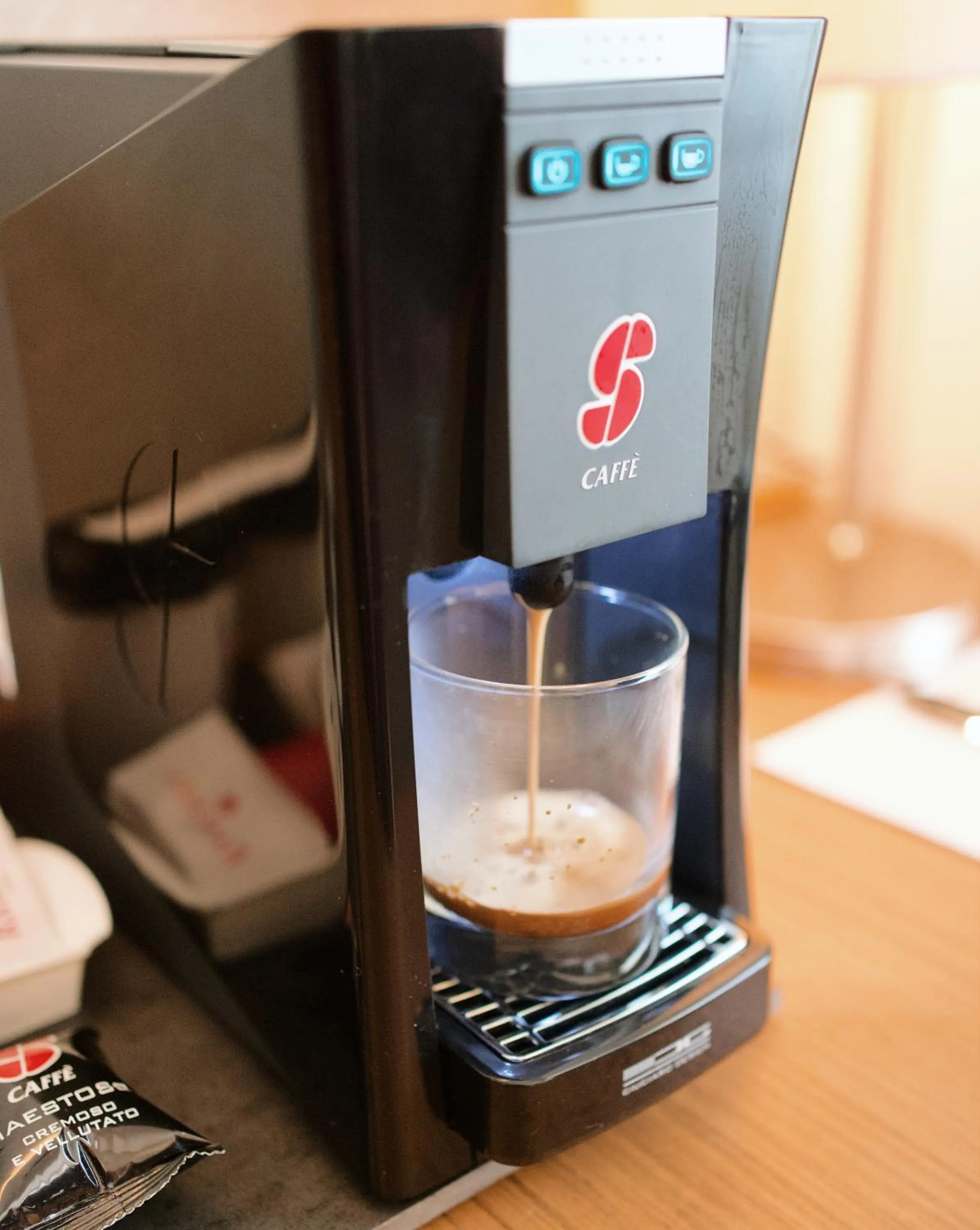 Coffee/tea facilities in Ramada by Wyndham Oradea