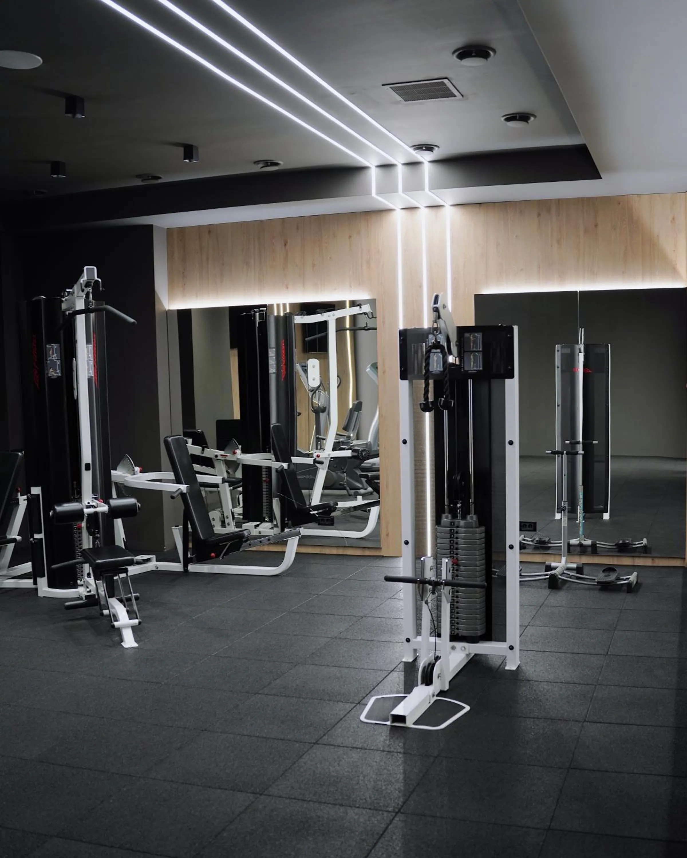 Fitness centre/facilities in Ramada by Wyndham Oradea