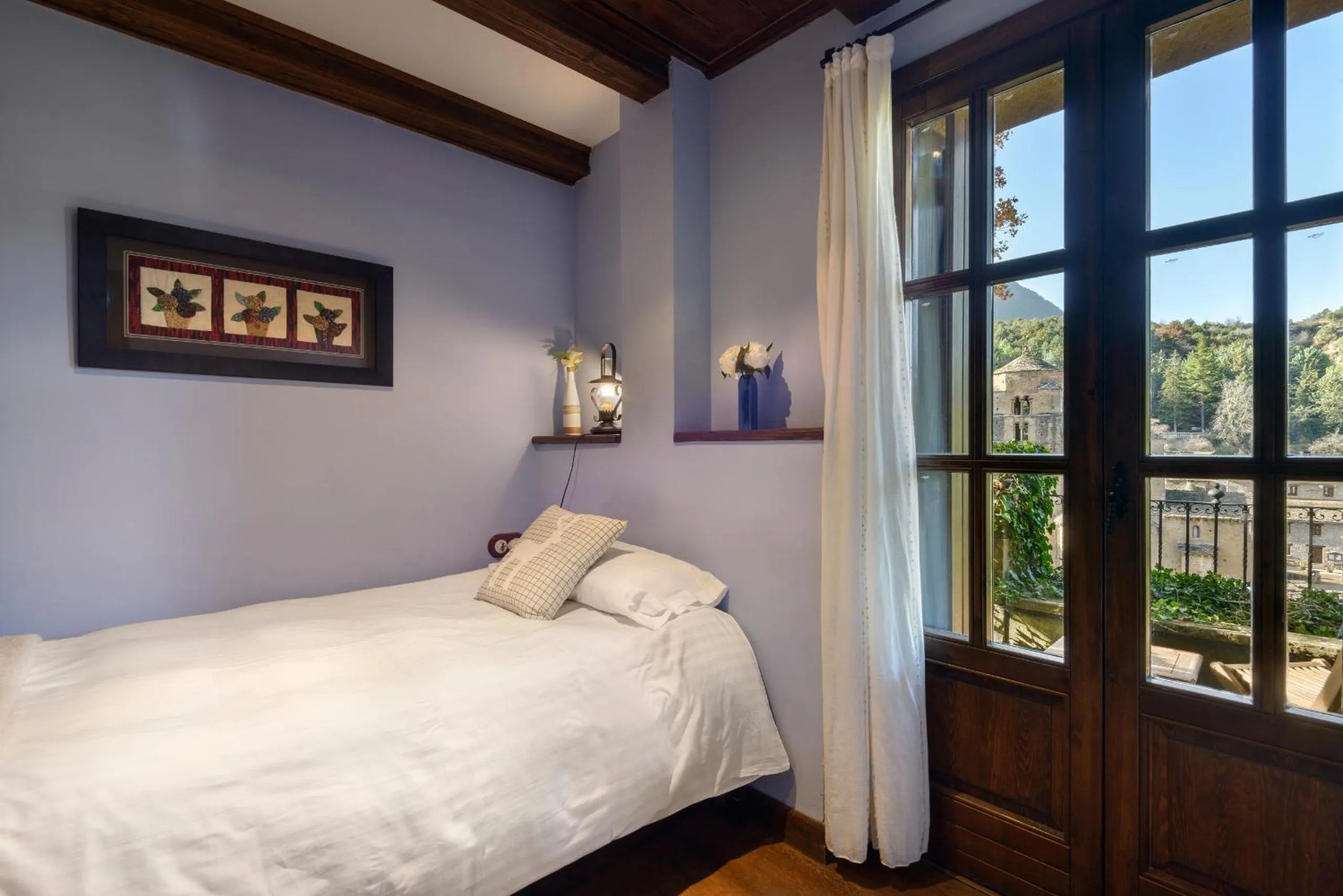 Bed in Hotel Rural El Mirador de los Pirineos