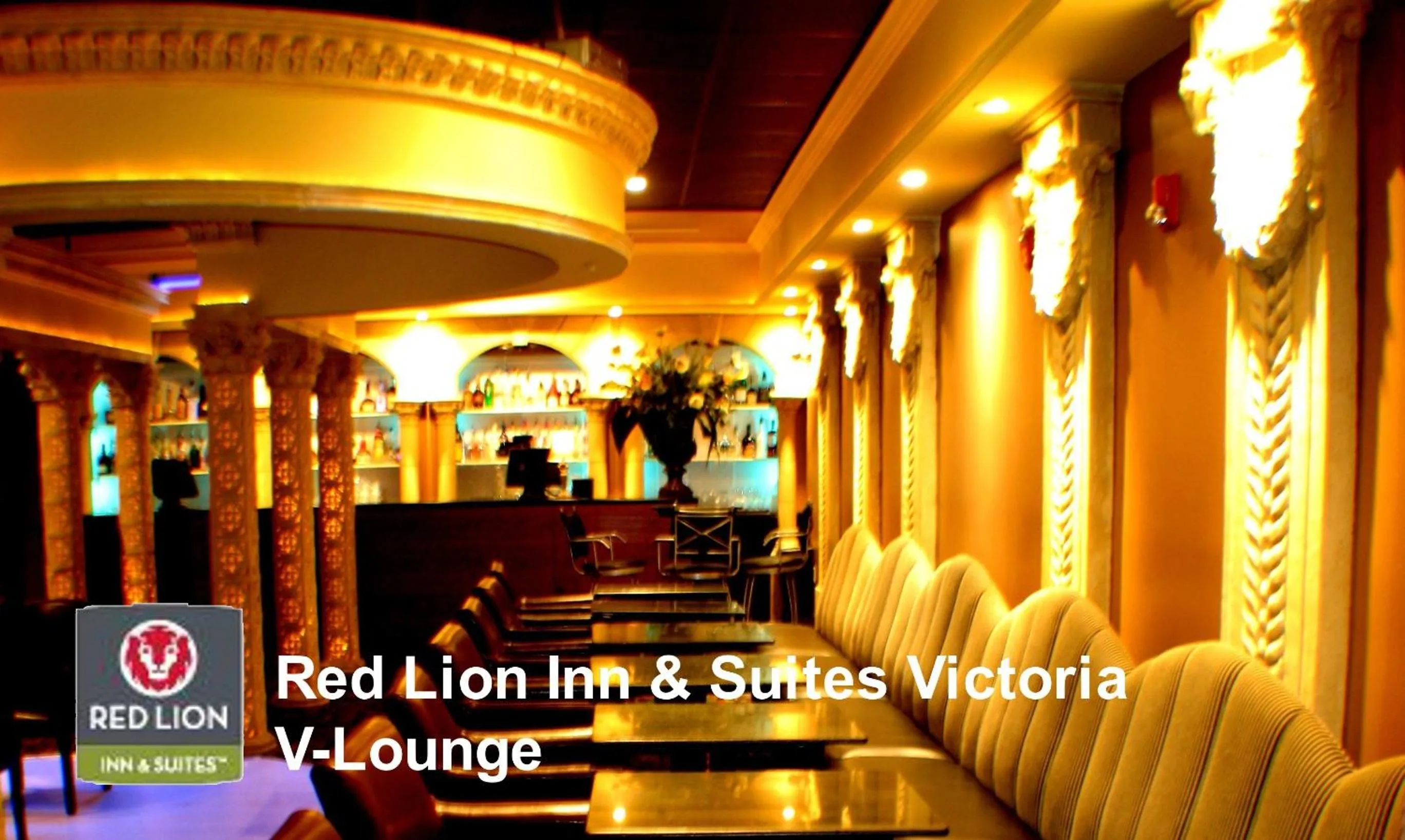 Lounge or bar in Red Lion Inn and Suites Victoria