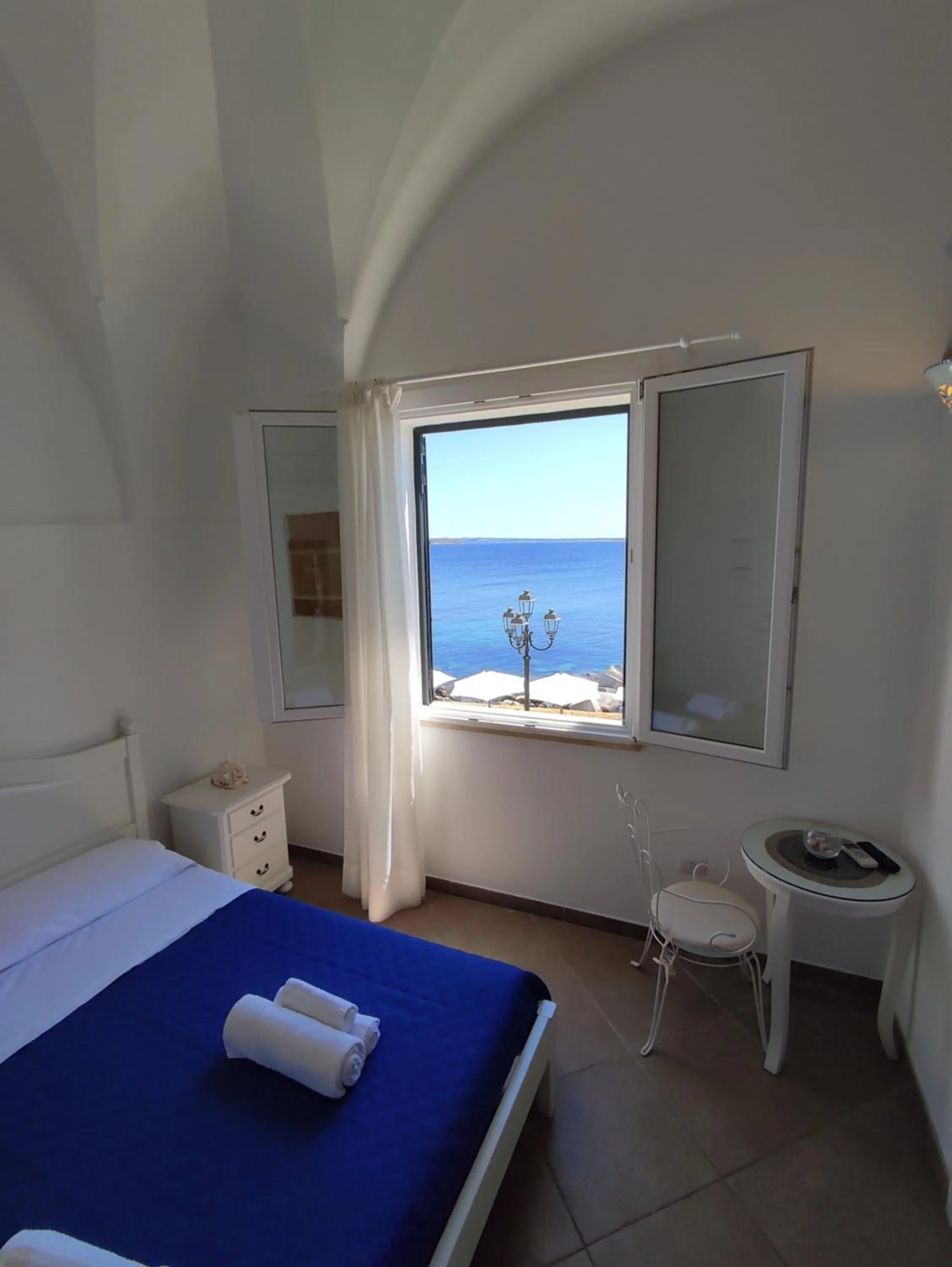 Bed in B&B Punta Cutieri