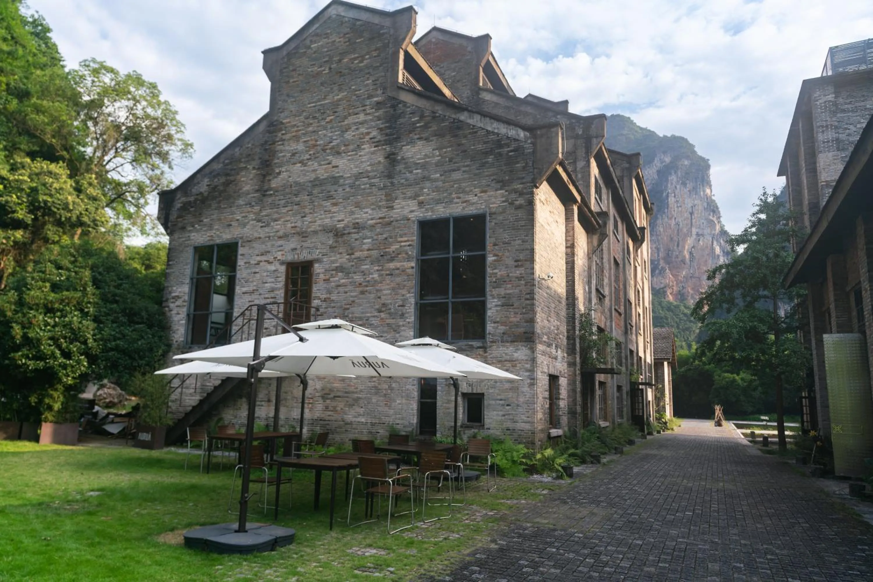 Property building in Yangshuo Sugar House