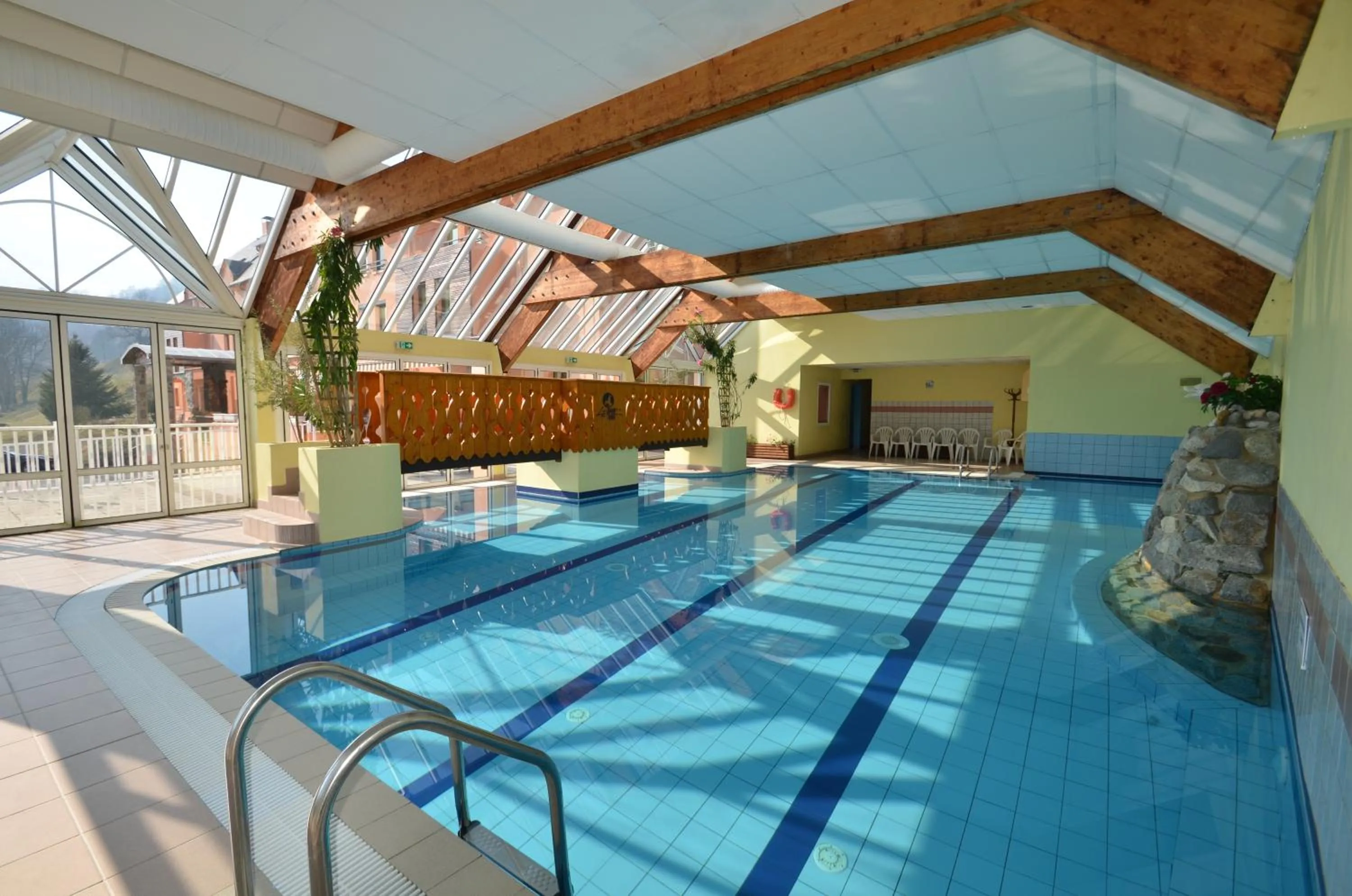 Swimming pool in Hôtel Le Picors