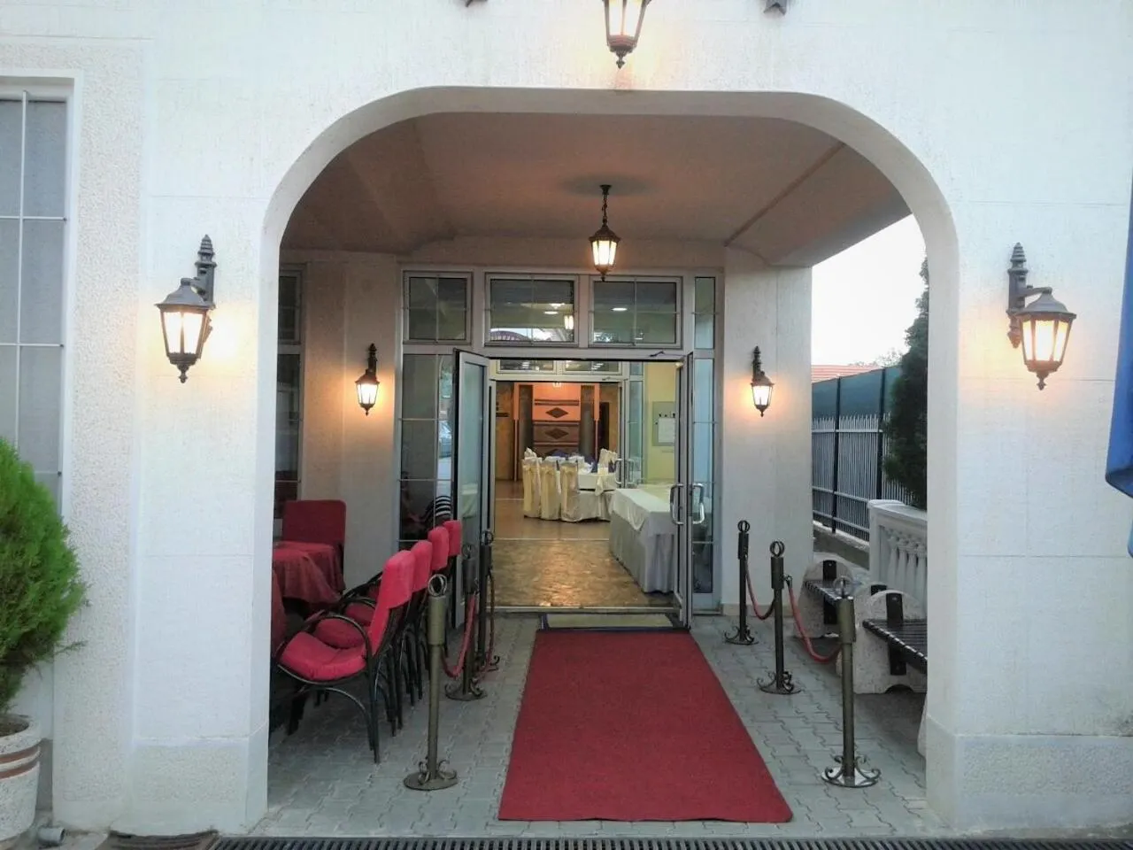 Restaurant/places to eat in Hotel Tehnograd