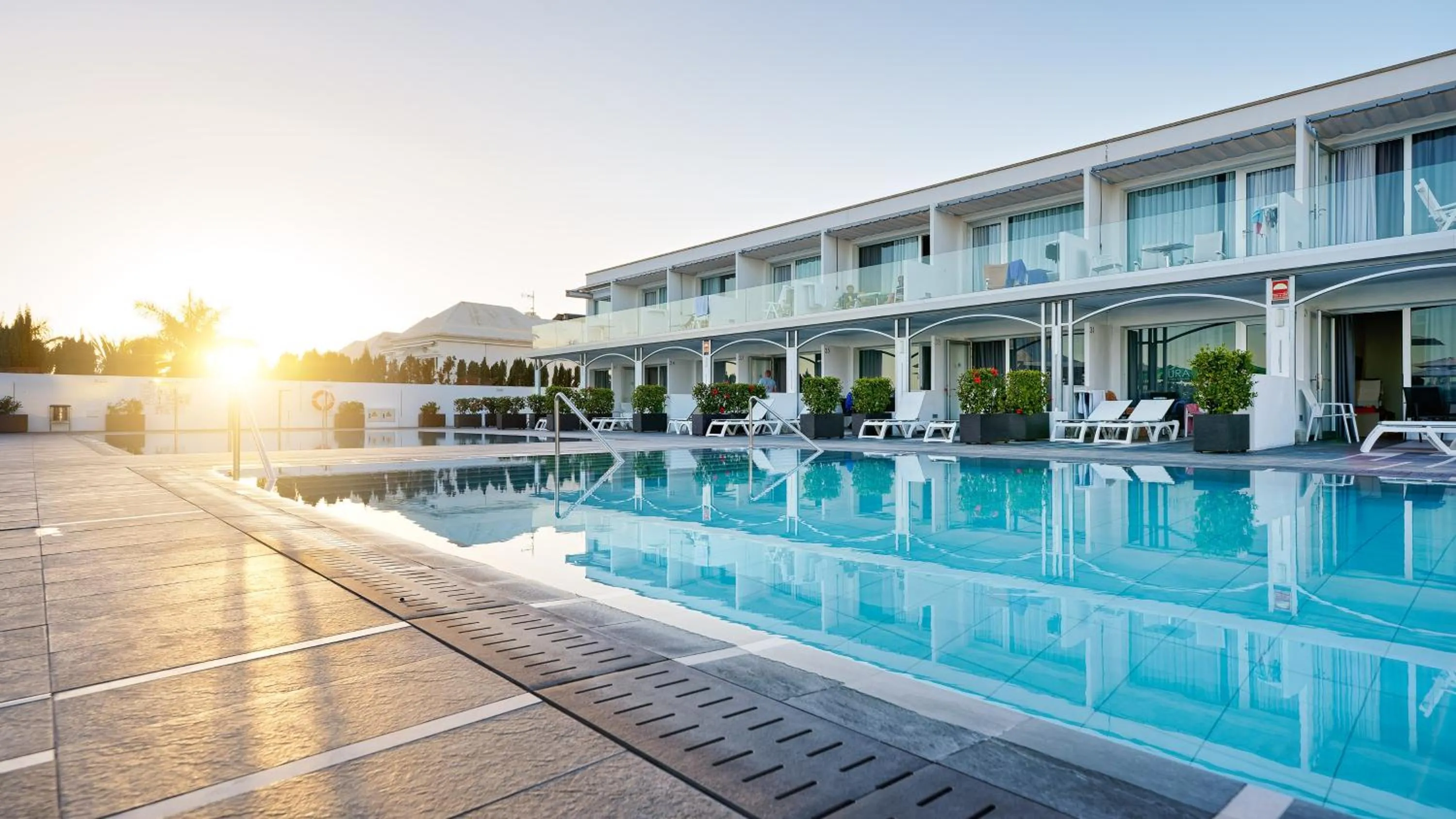 Ura Hotels Lara Adults Only