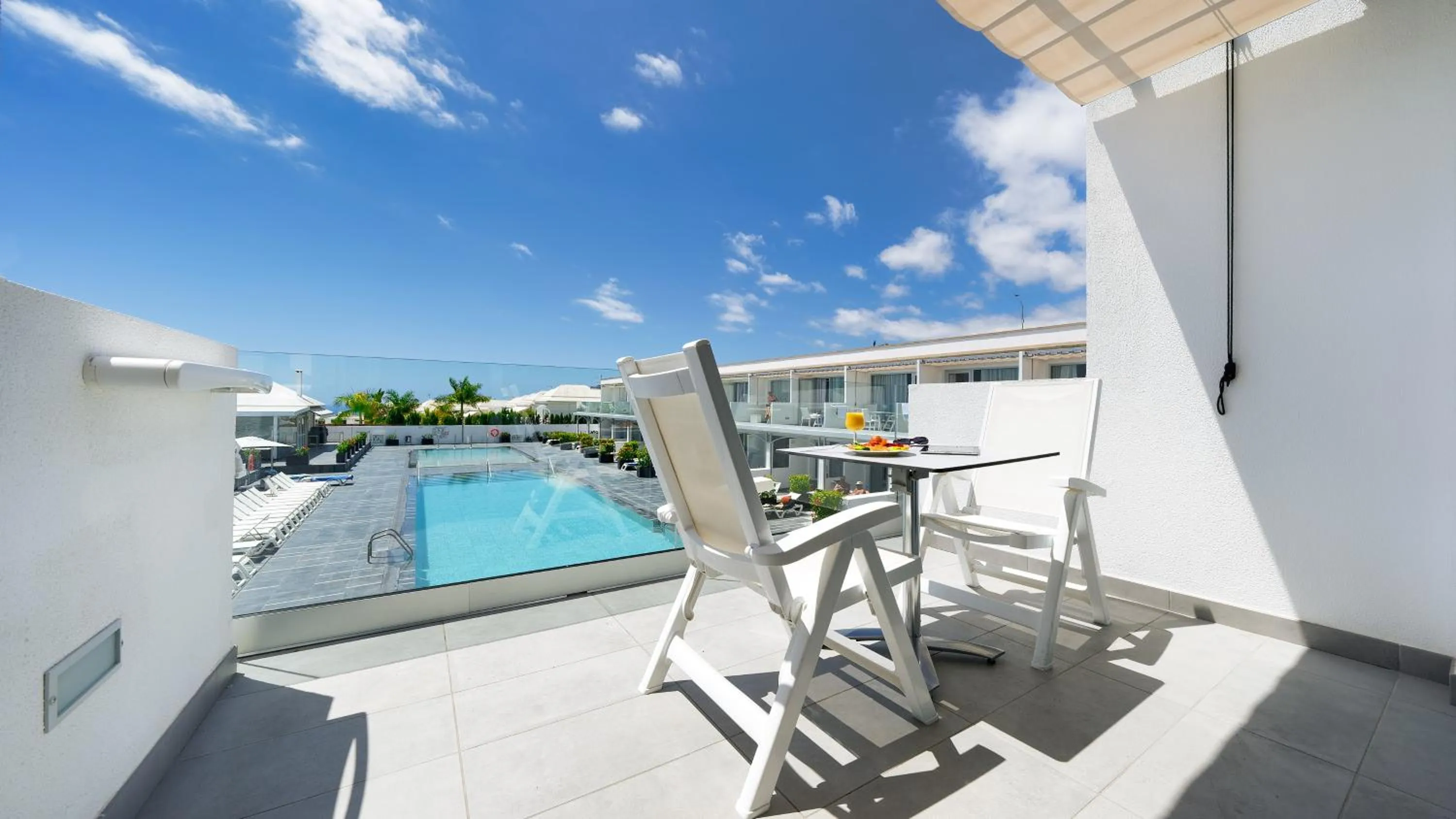 Ura Hotels Lara Adults Only