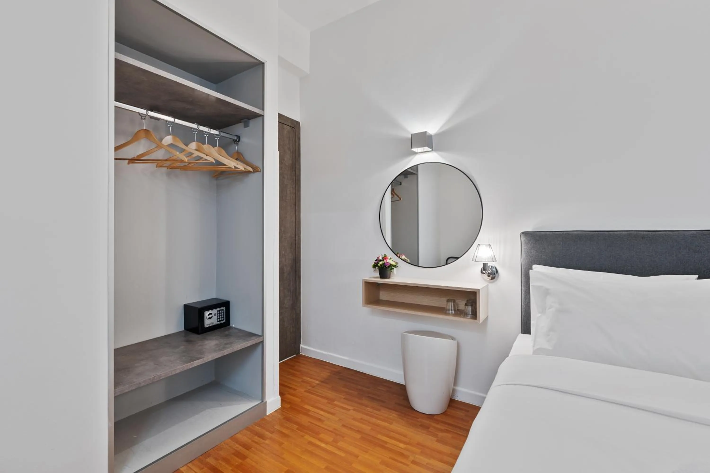 Bed in Hotel Adonis Athens