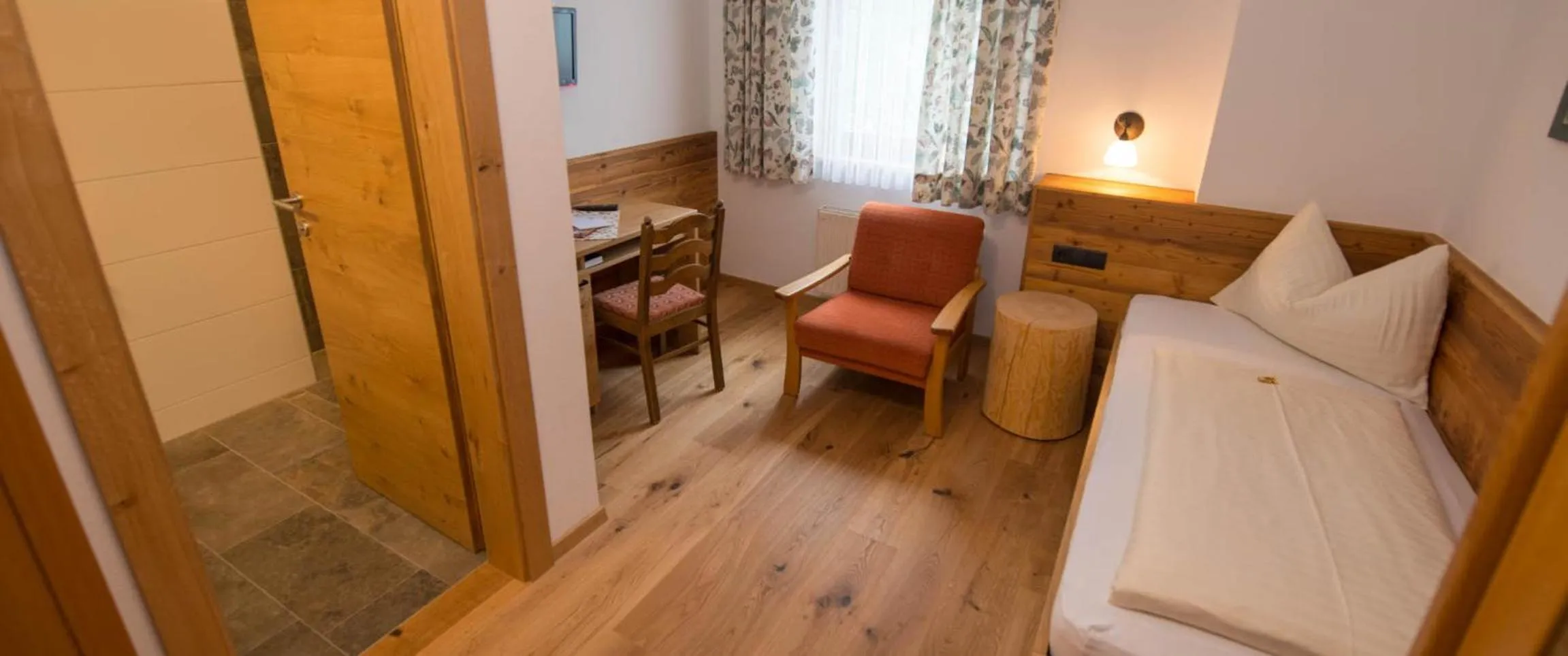 Photo of the whole room, Bed in Hotel Brunnwirt