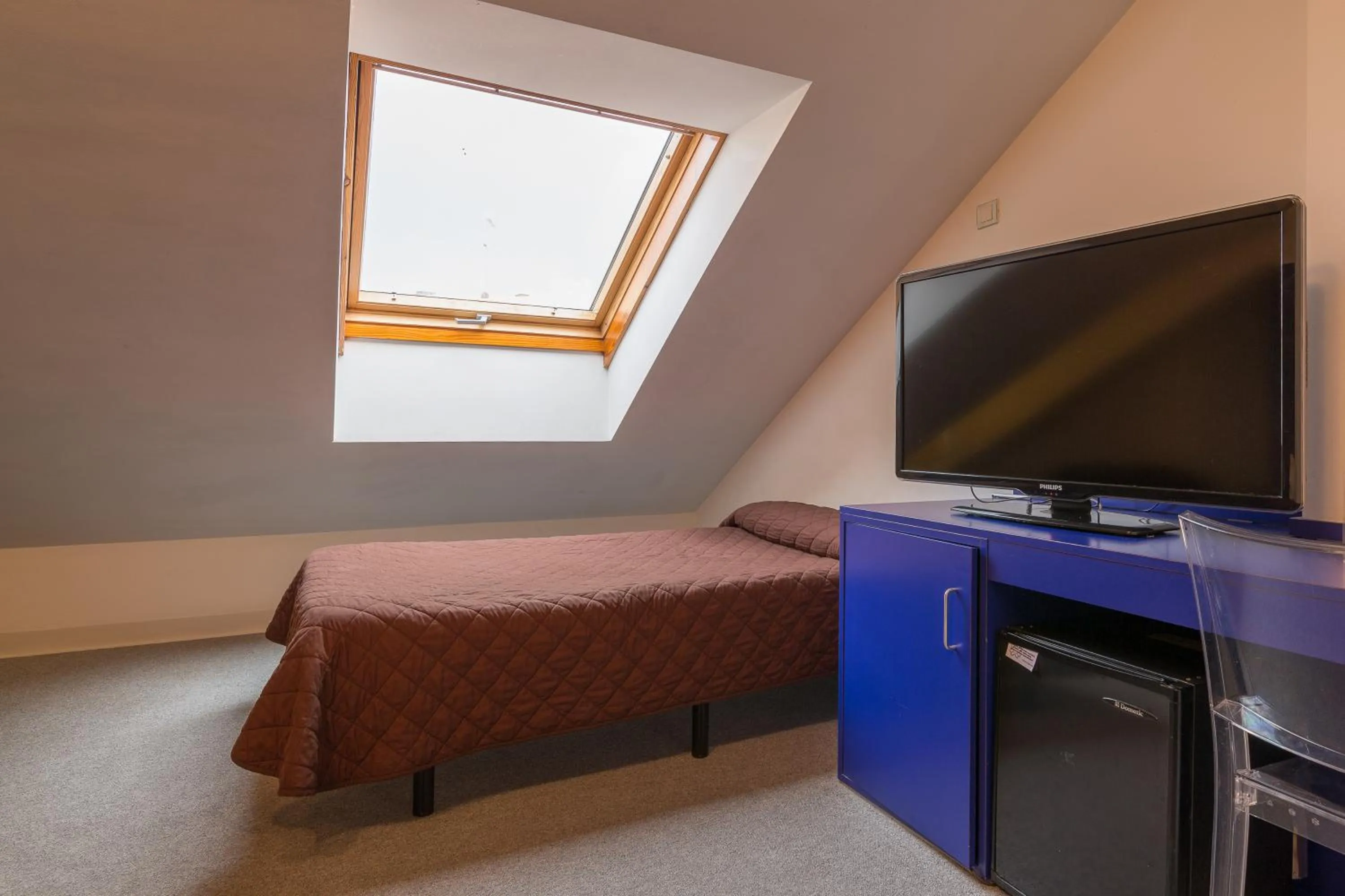 Photo of the whole room, Bed in Hostal Albany