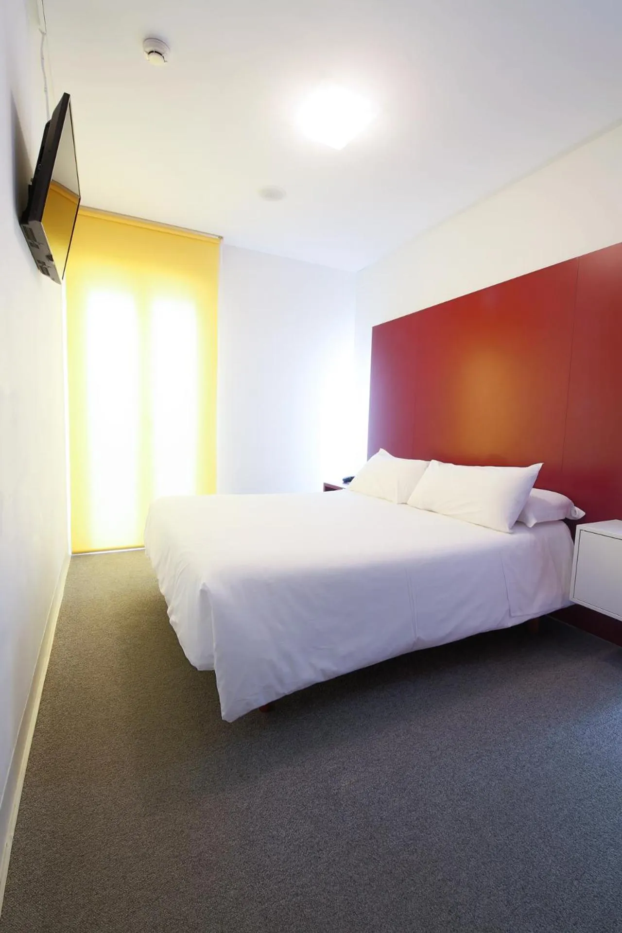 Bed in Hostal Albany