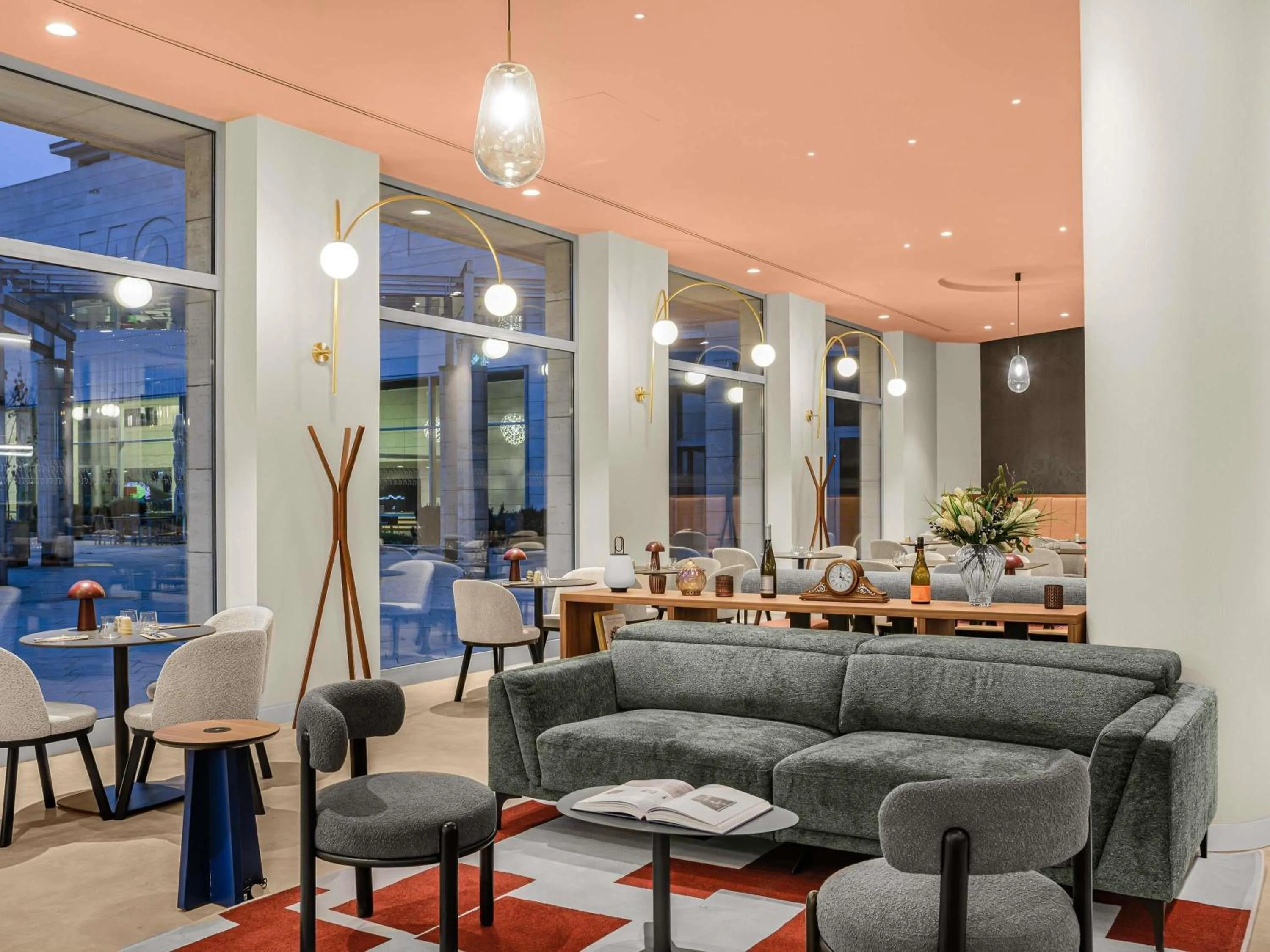 Restaurant/places to eat in Hotel Lycium Debrecen - Handwritten Collection