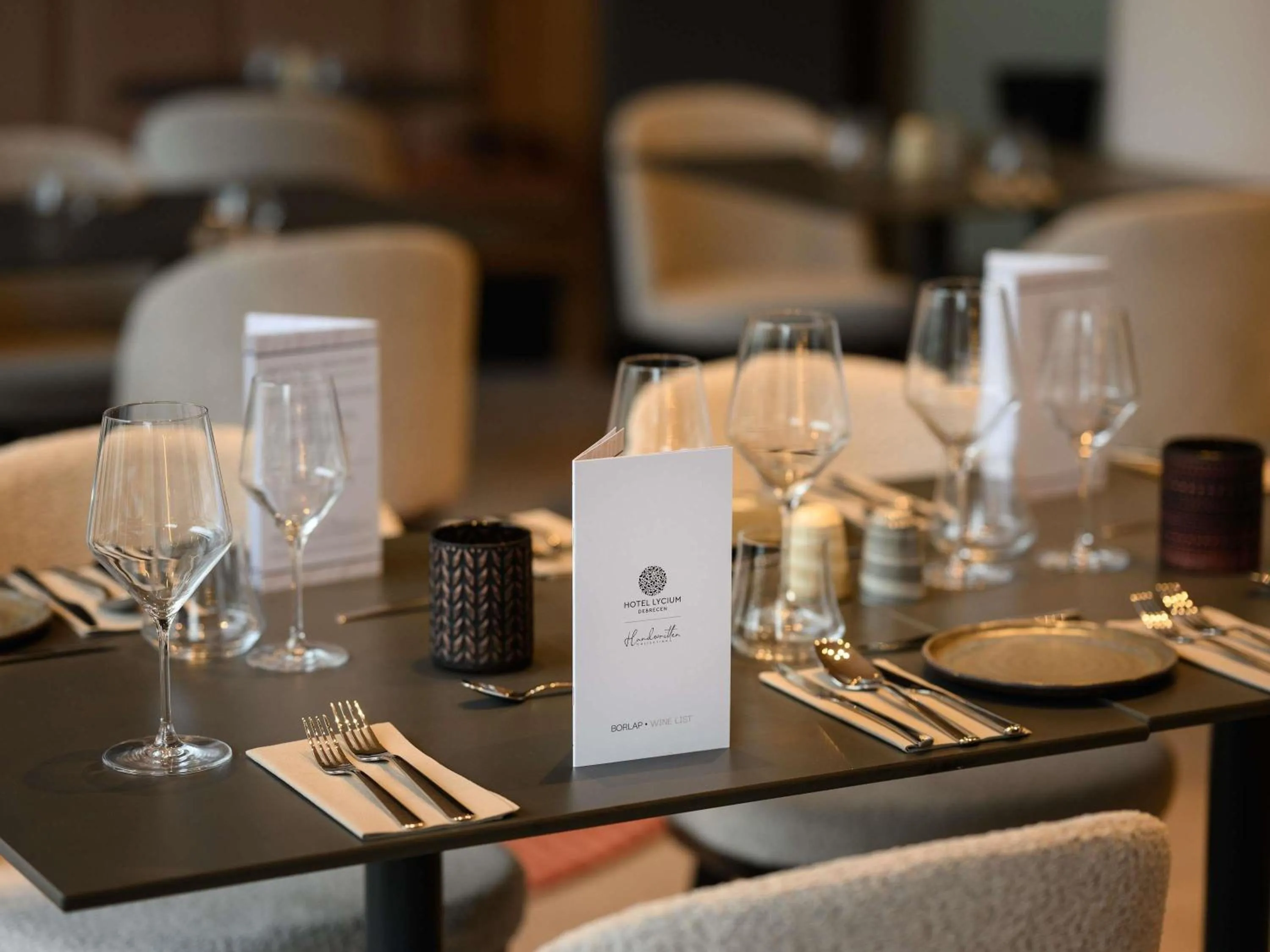 Restaurant/places to eat in Hotel Lycium Debrecen - Handwritten Collection