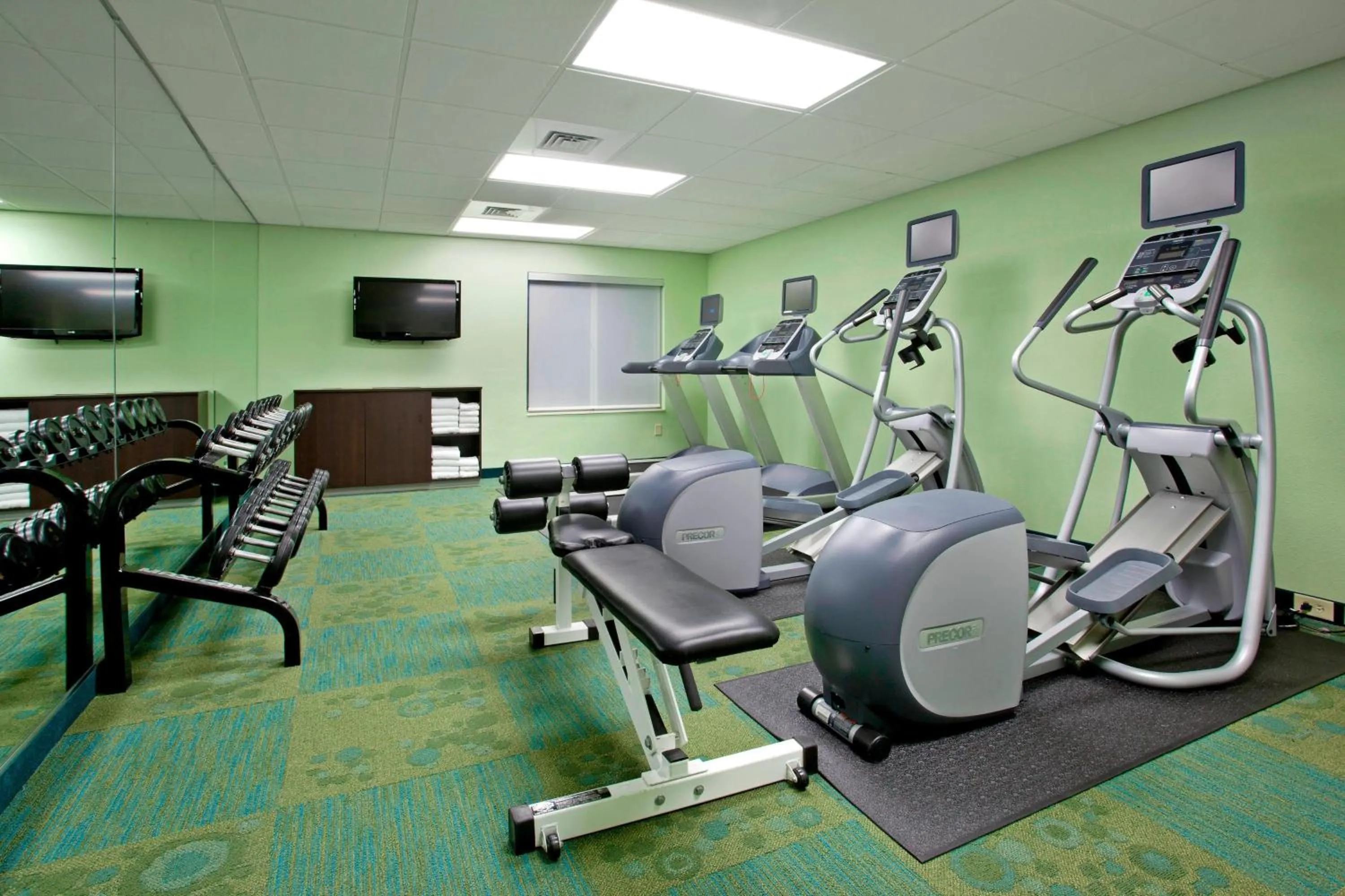 Fitness centre/facilities in SpringHill Suites Nashville MetroCenter