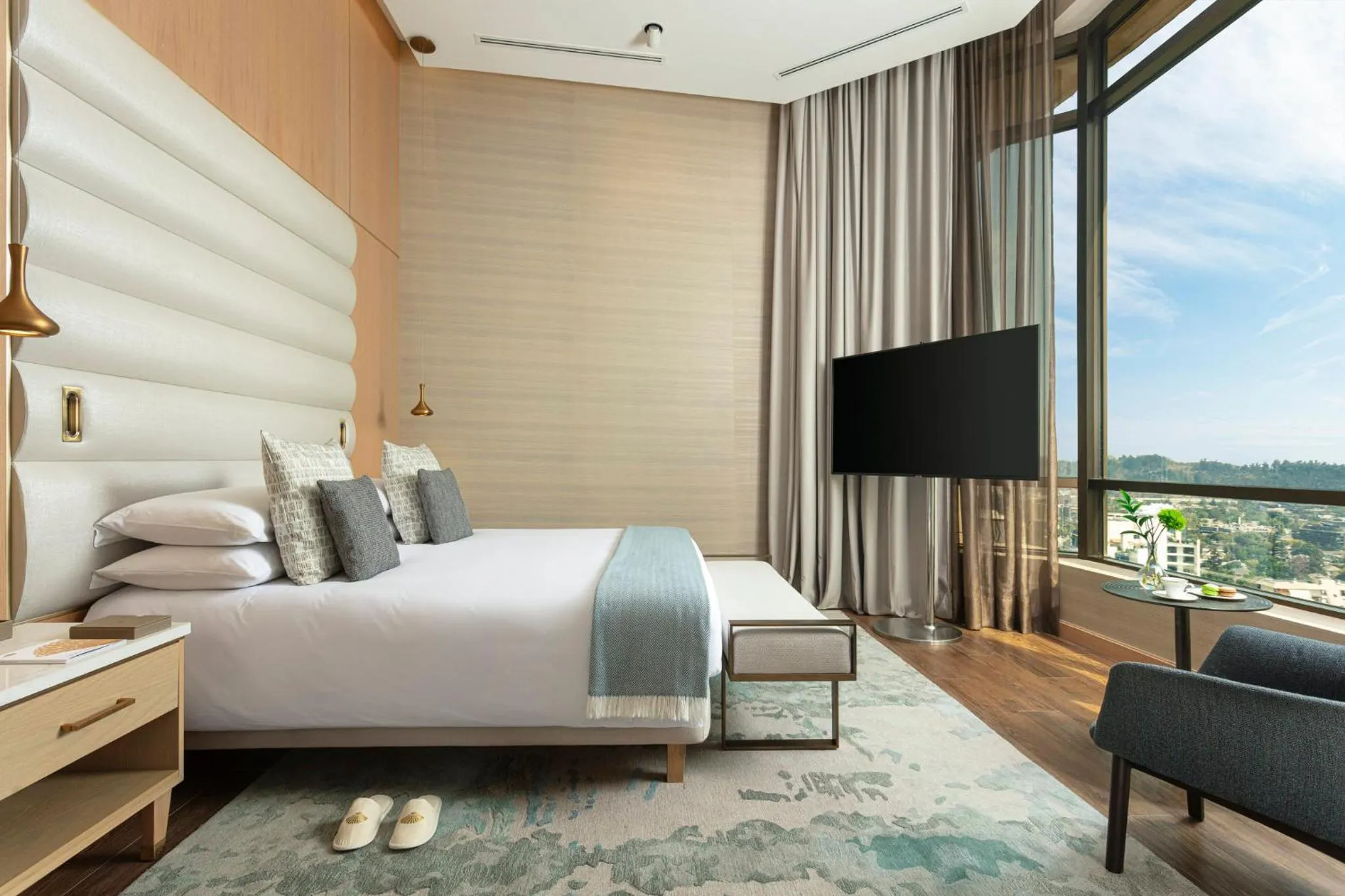 Bedroom, Bed in Mandarin Oriental, Santiago