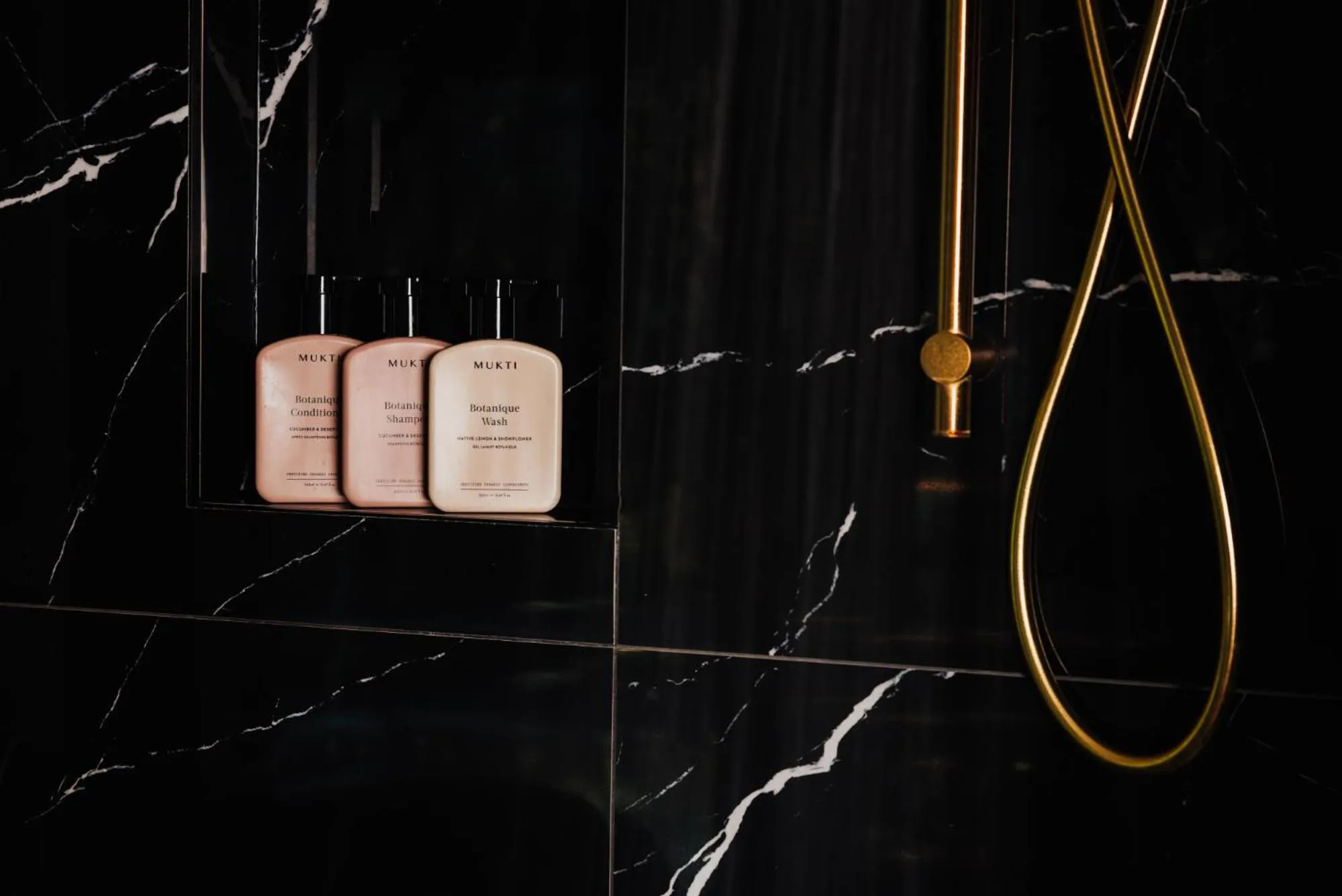 Bathroom in Narrows Escape Rainforest Retreat