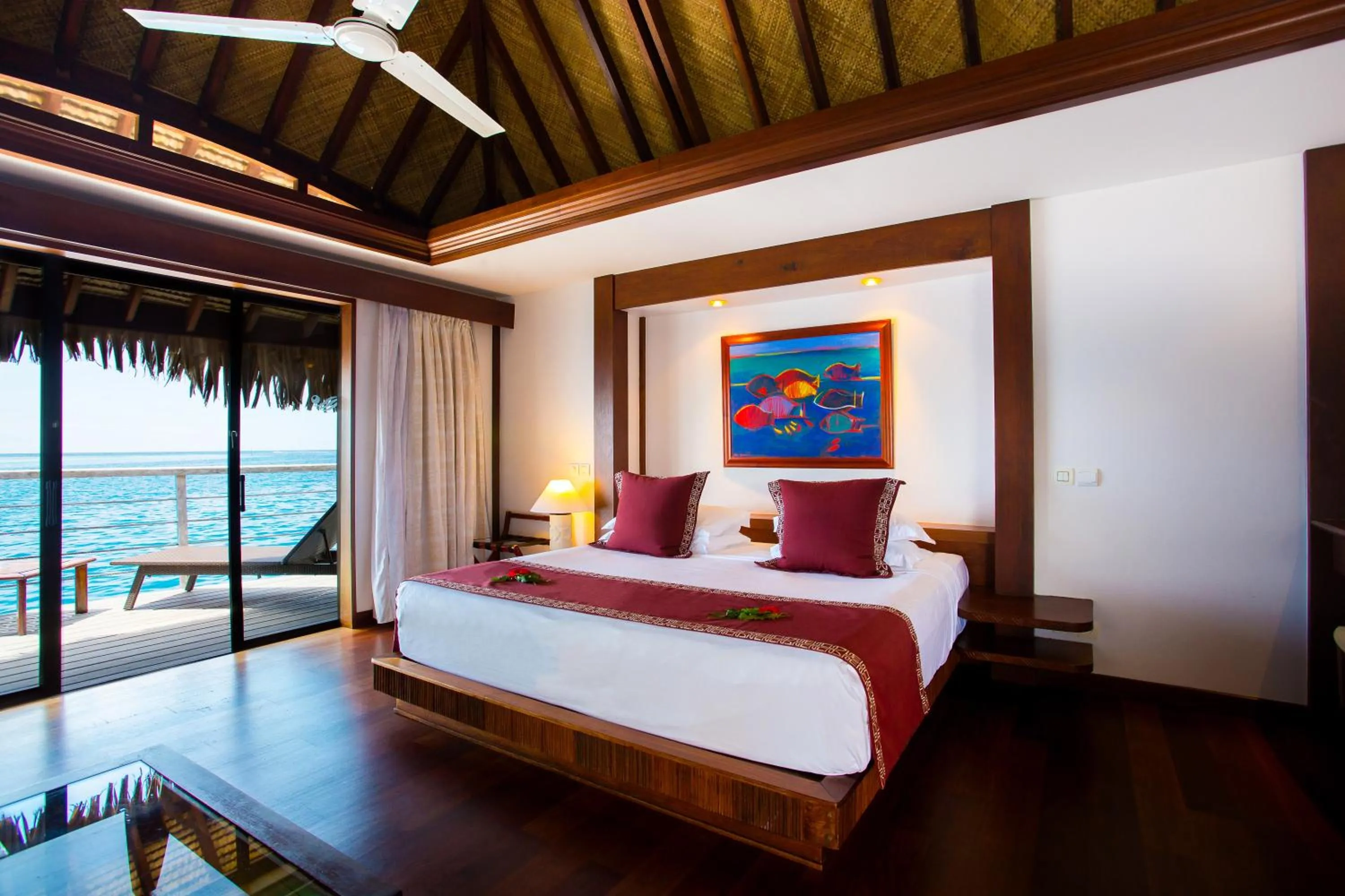 Bed in Manava Beach Resort & Spa Moorea