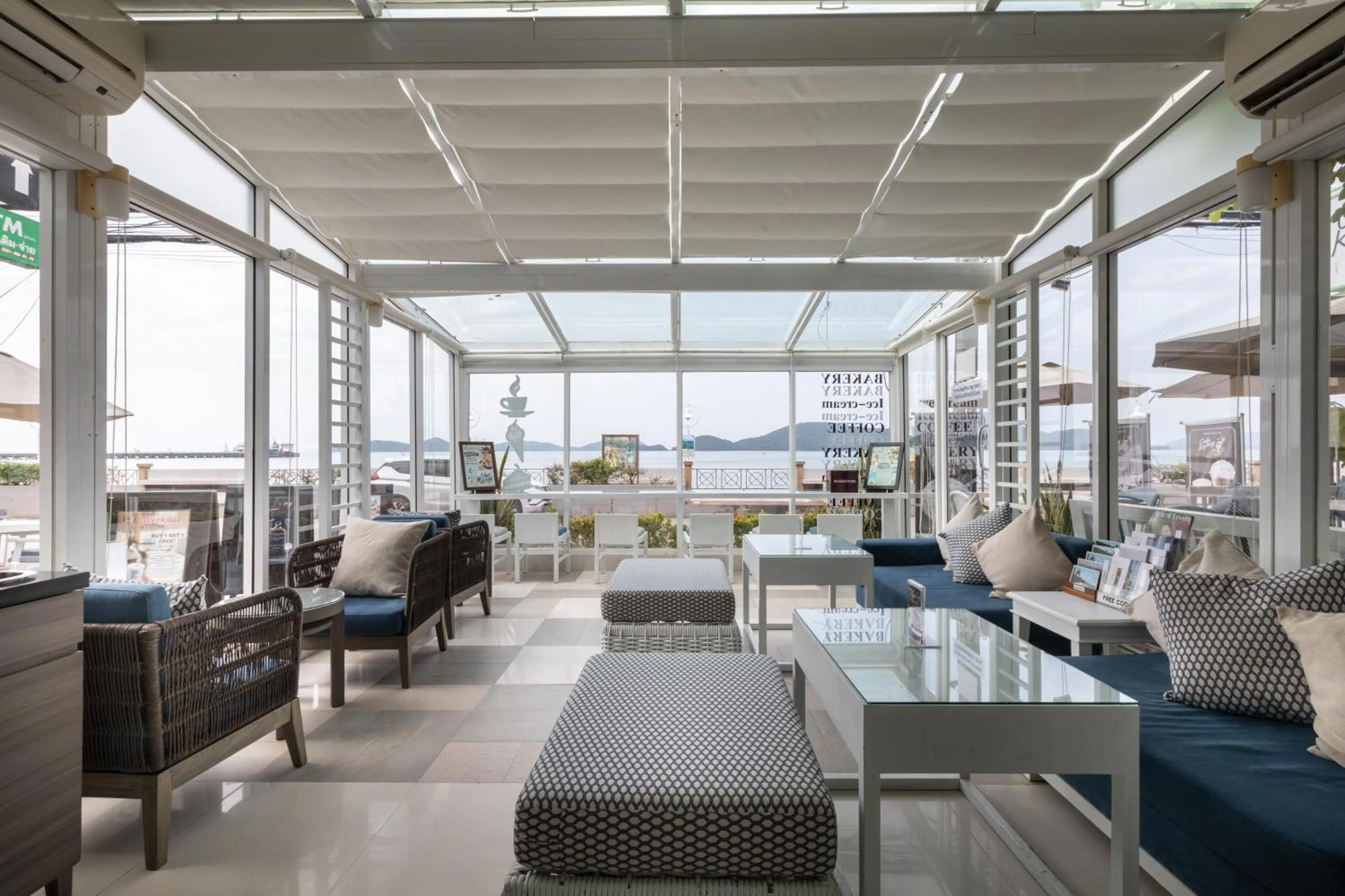 Restaurant/places to eat in Kantary Bay Hotel Phuket