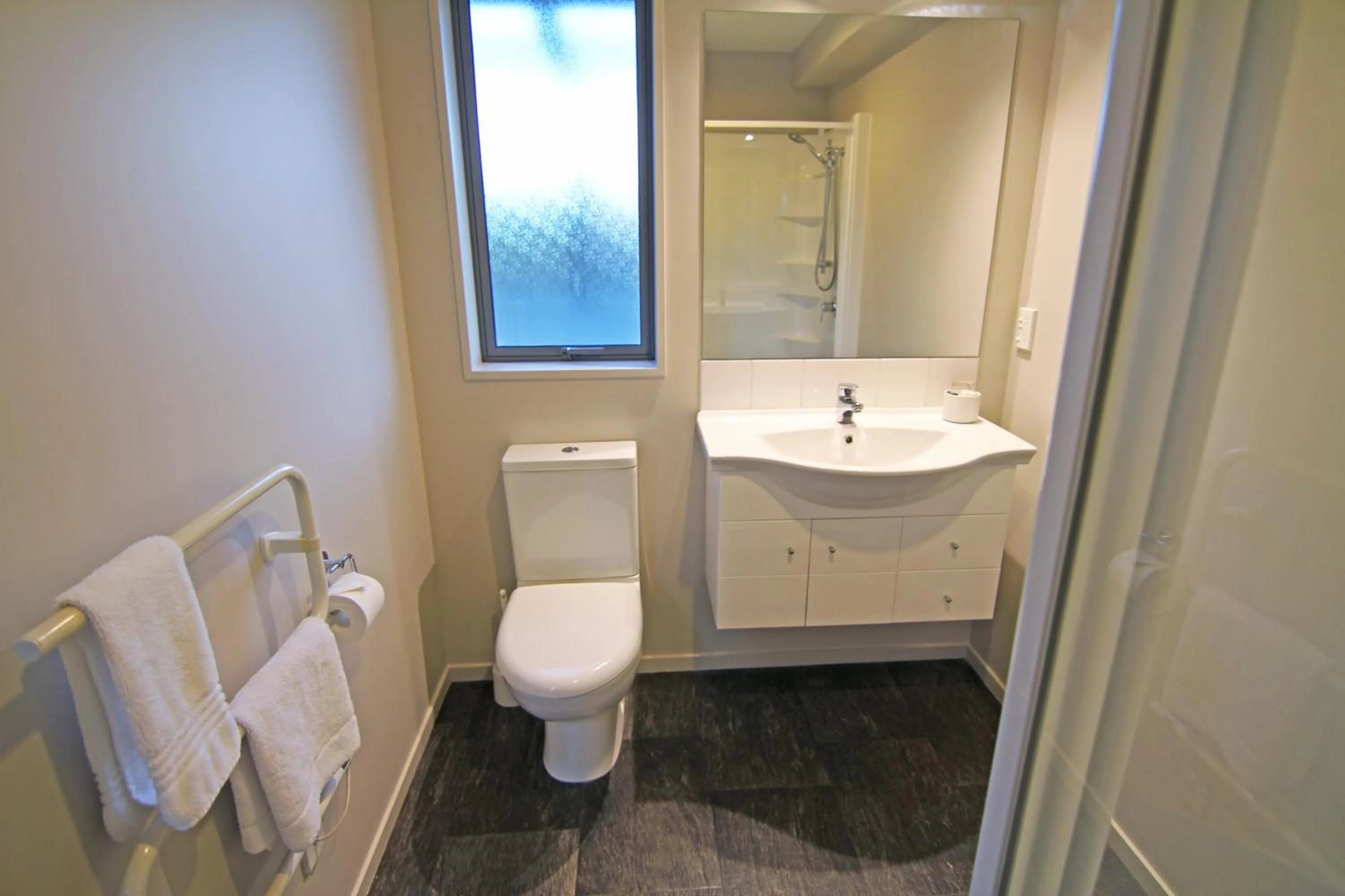 Bathroom in Hanmer Apartments