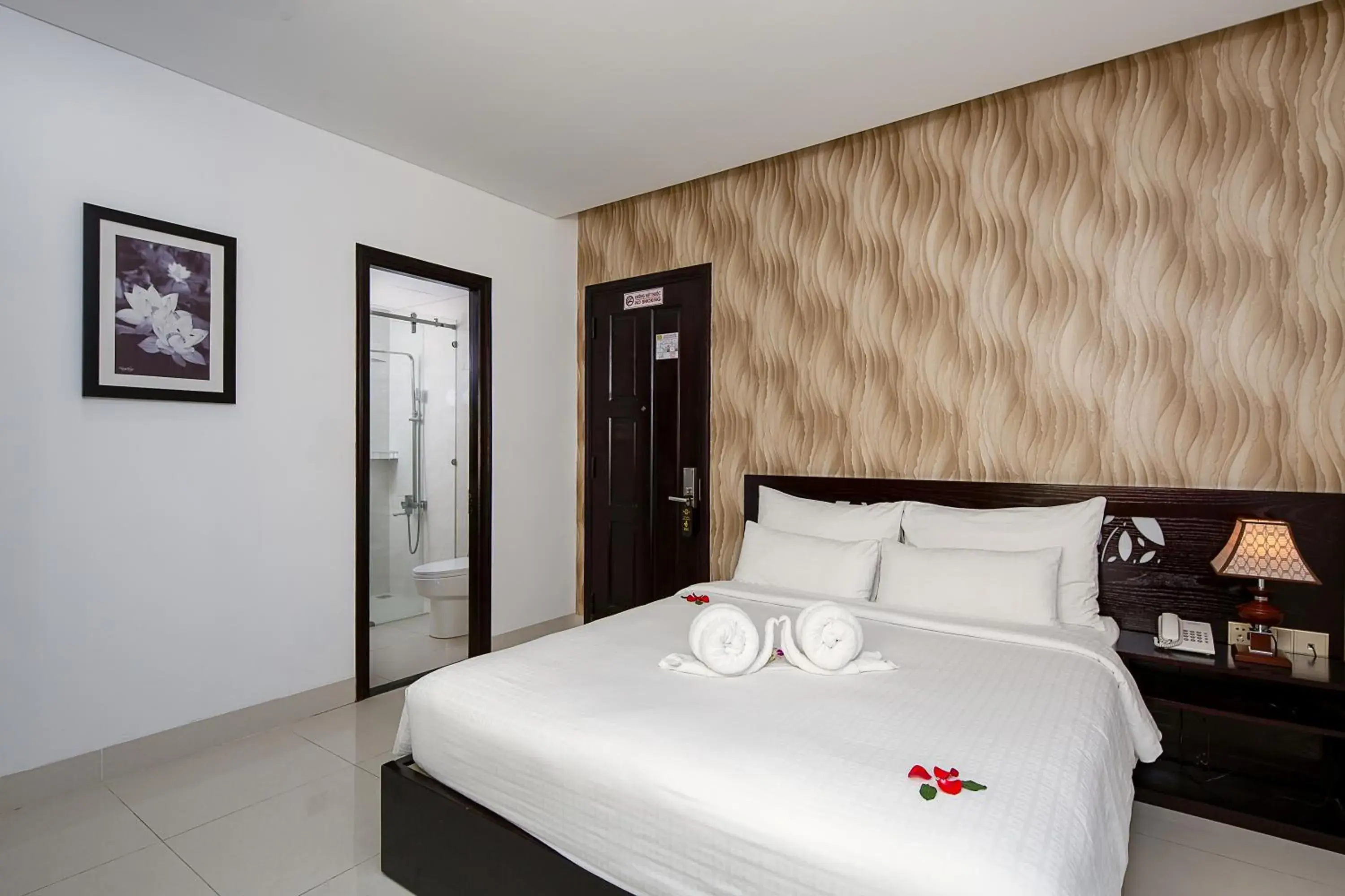 Superior Double Room in Dylan Hotel Danang Superior Double Room in Dylan Hotel Danang