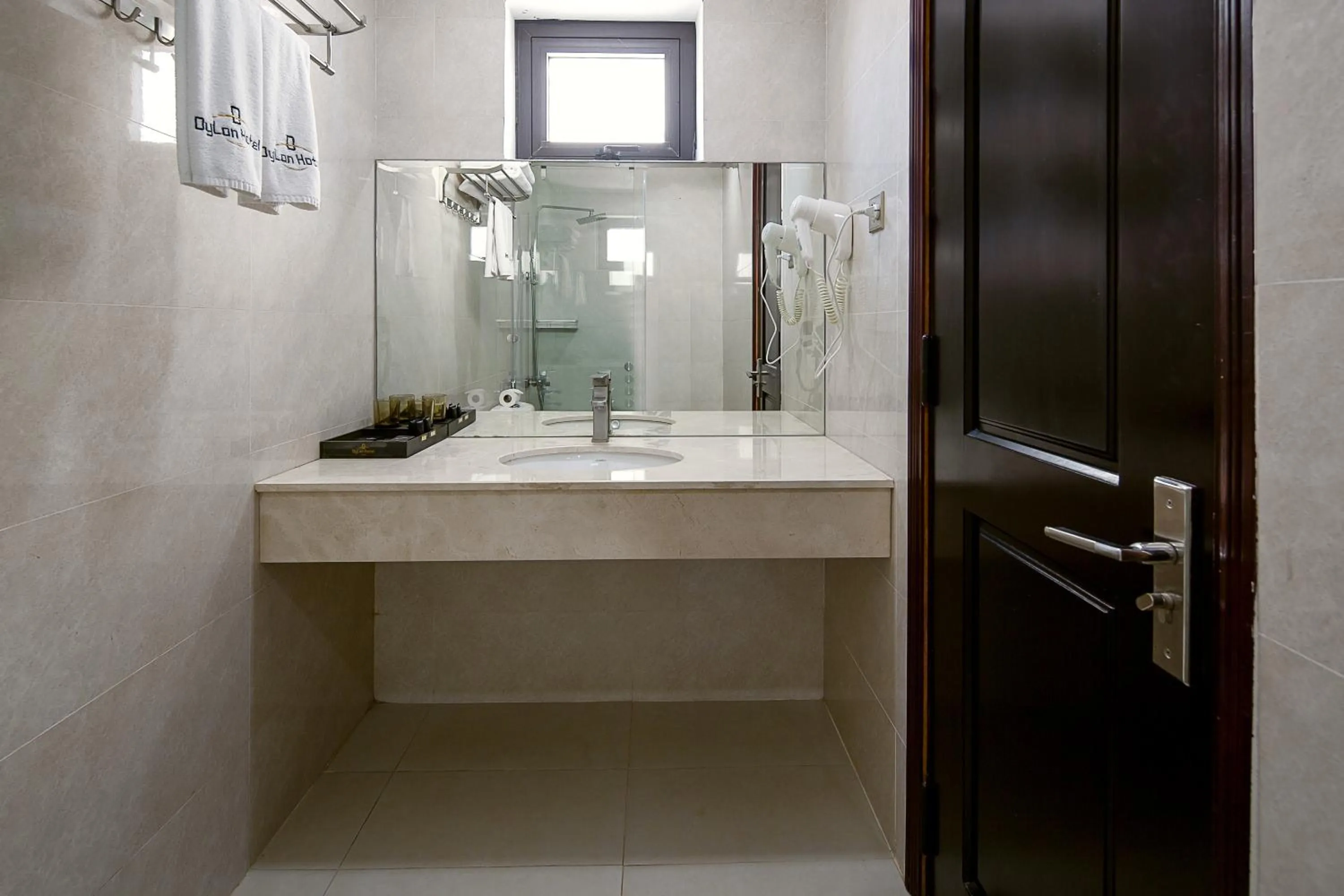 Shower in Dylan Hotel Danang