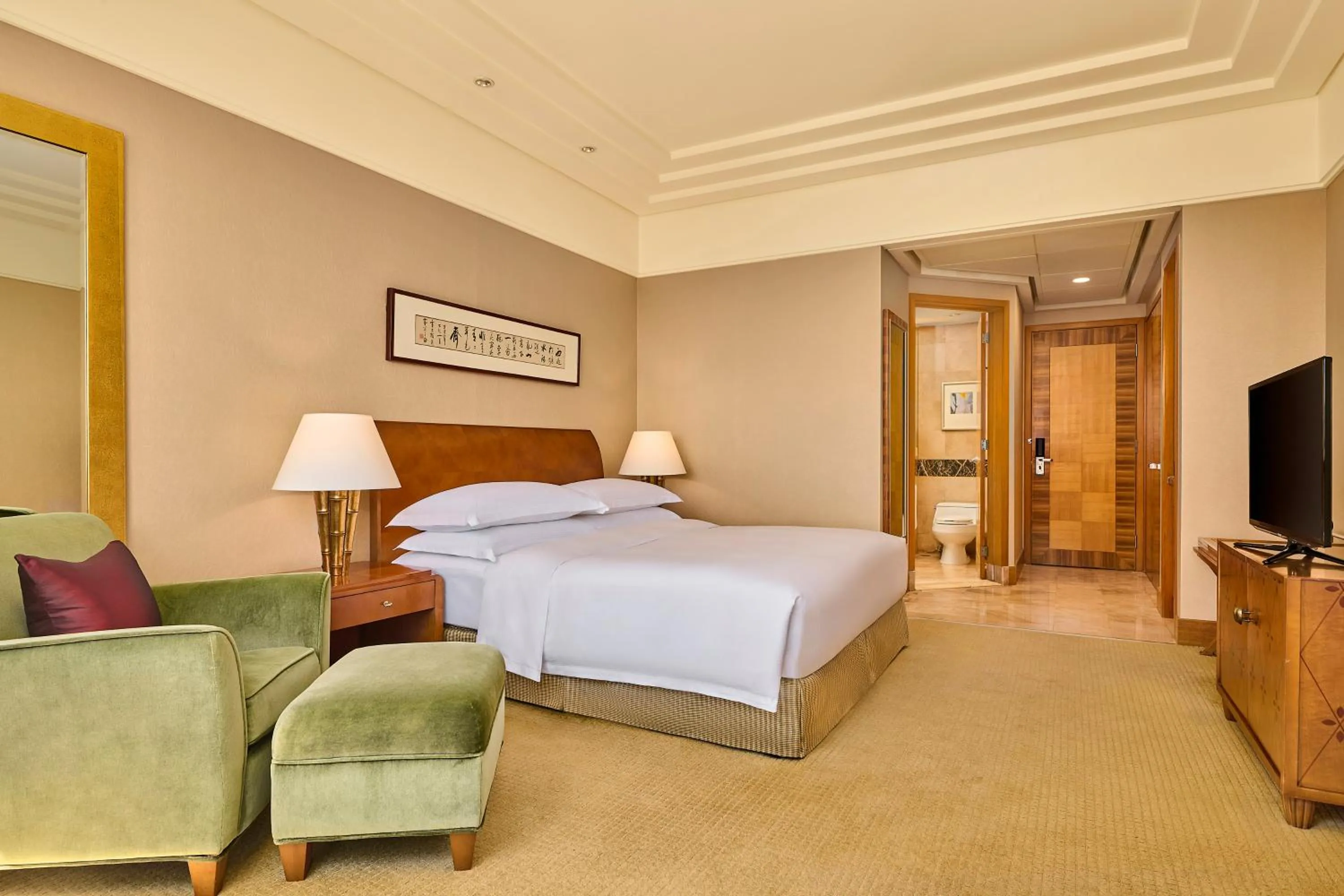 Bed in Hilton Chongqing