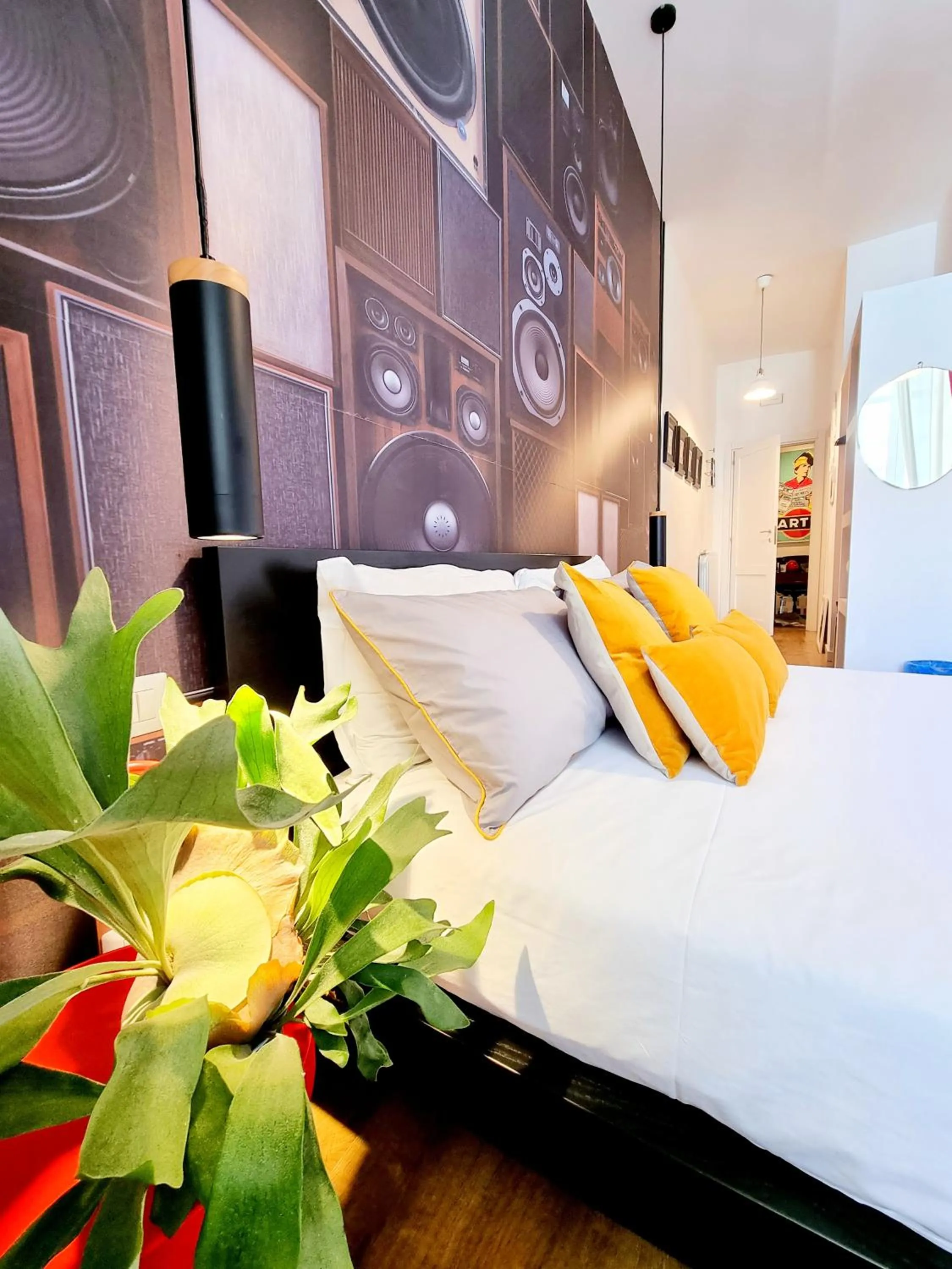 Bedroom, Bed in Daily Napoli - Lungomare